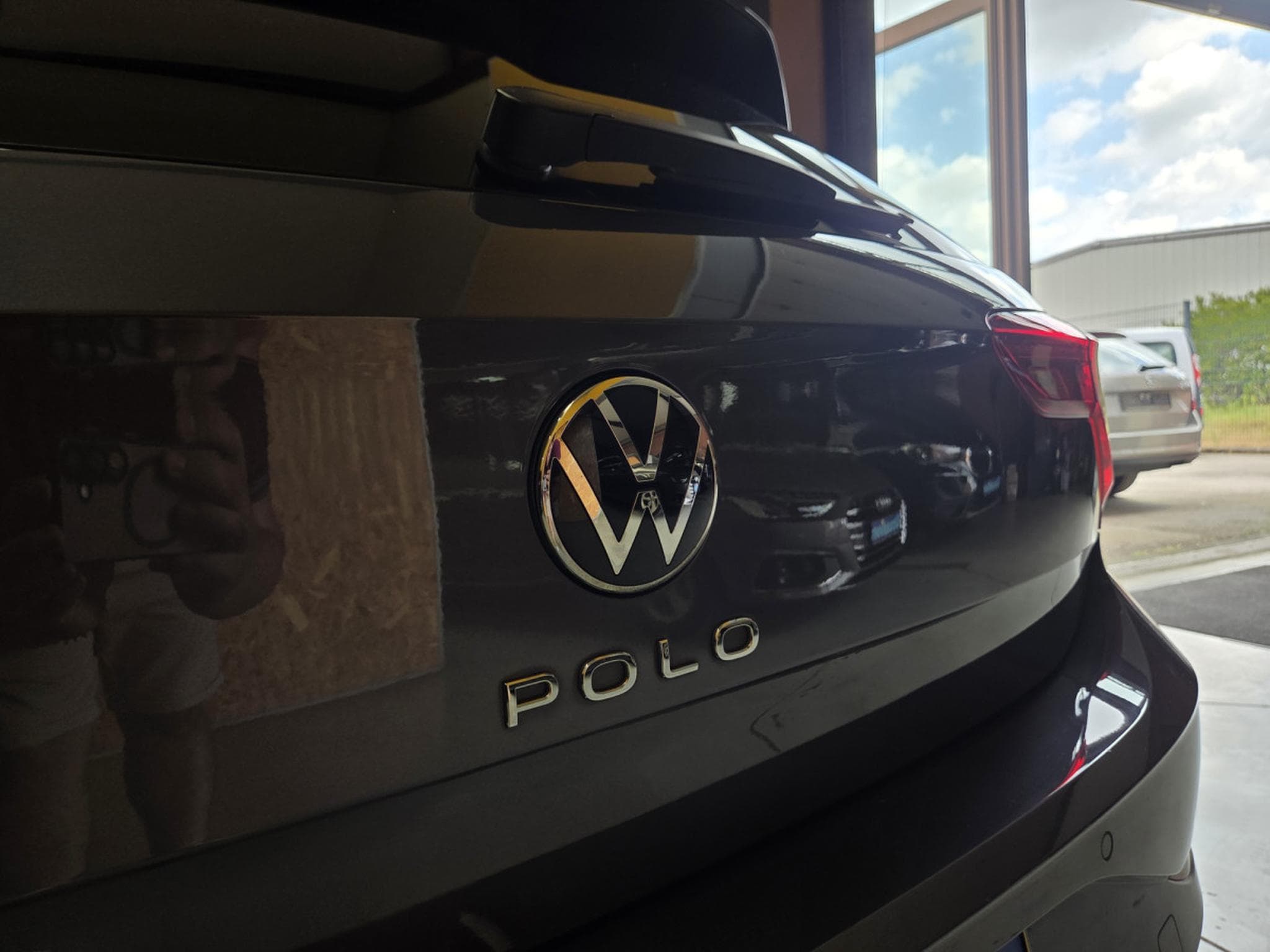 VW Polo TSI R-LINE 95CV (2023) - Photo 7