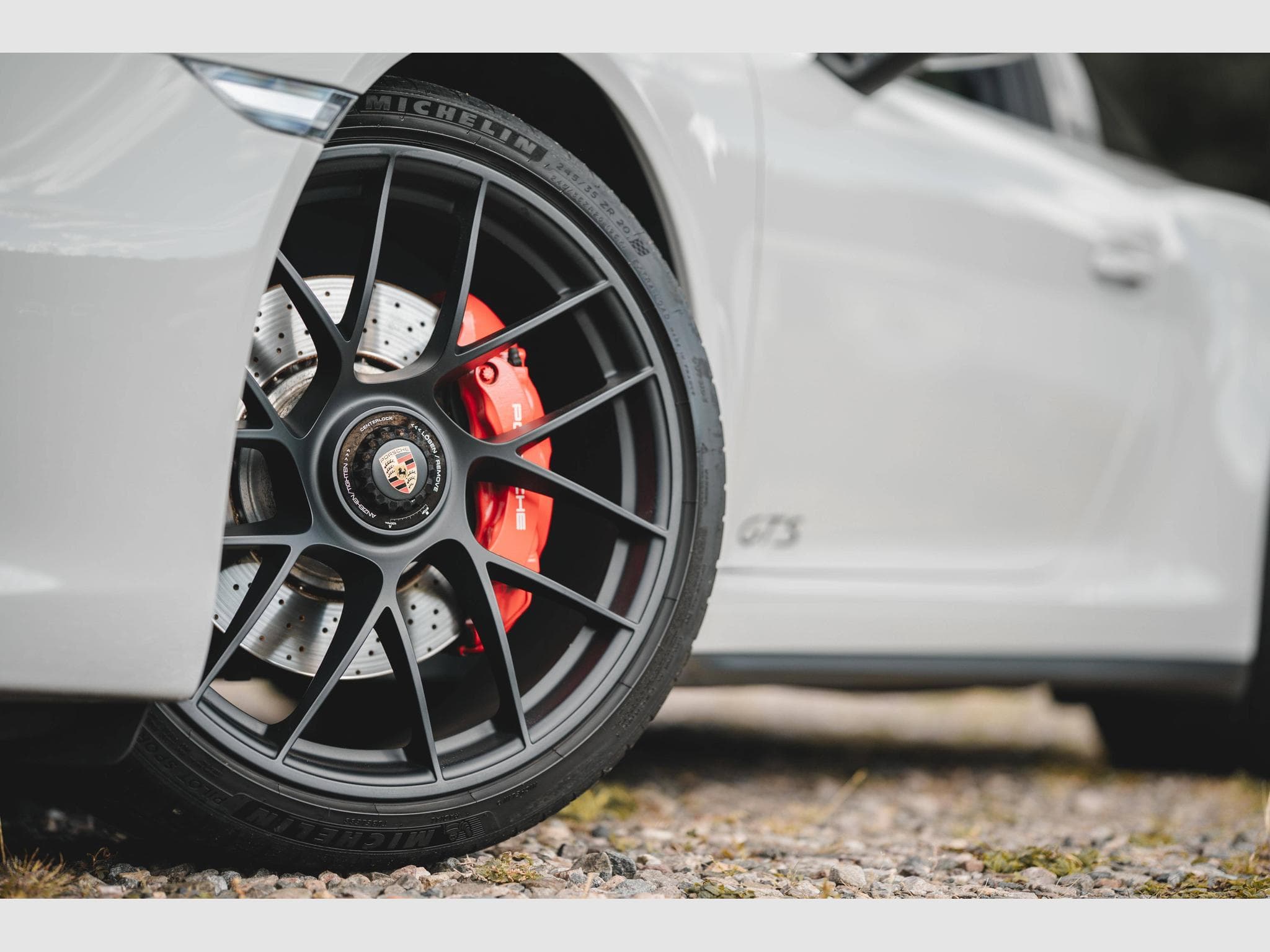 Porsche 911 Targa 4 GTS Gris Craie Rare – 1ère Main – Porsche Approved (2018) - Foto 33