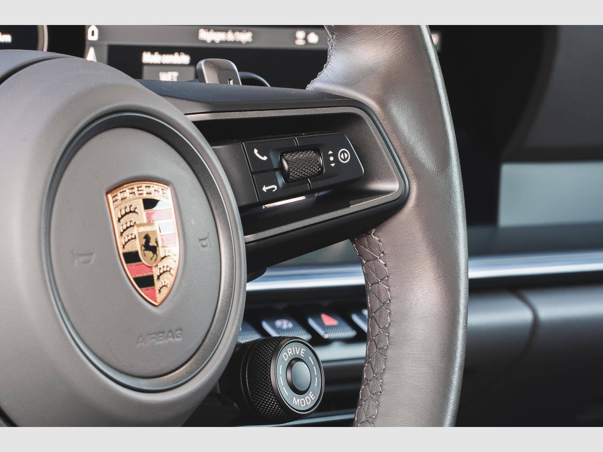 Porsche 911 Carrera 4S - SportDesign – Toit Carbone – Bleu Gentiane – Ap (2019) - Foto 18