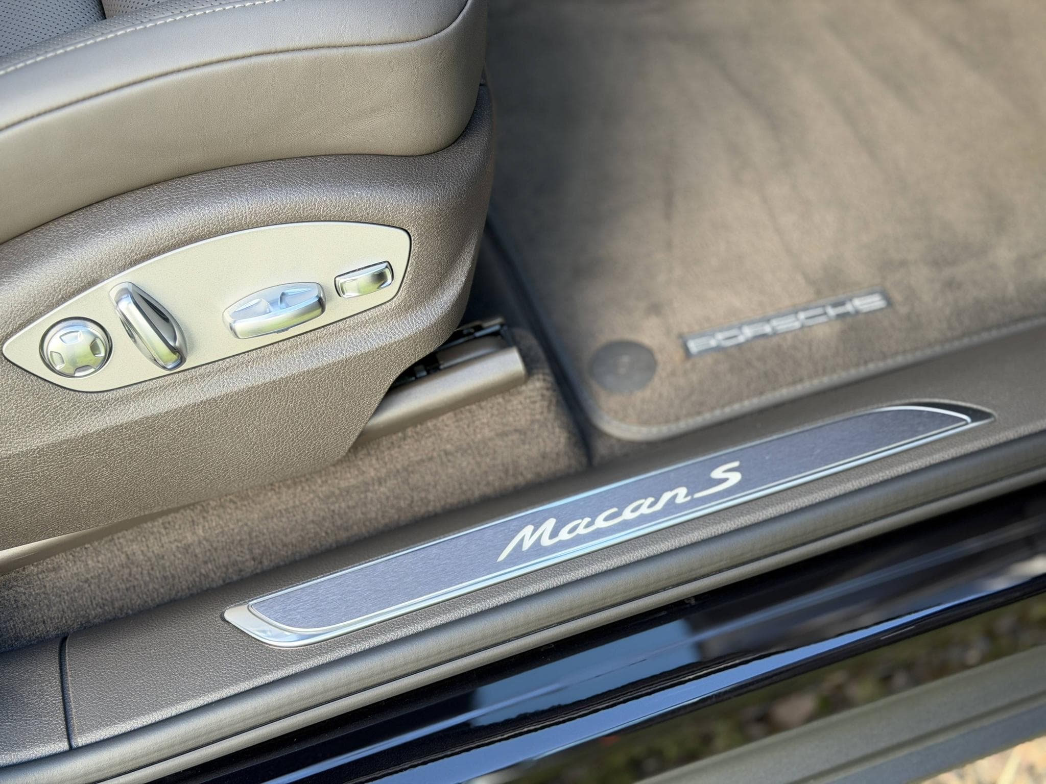 Porsche Macan S 3.0 V6 354ch – 1ère Main, Très Belle Configuration, Malus (2019) - Foto 19