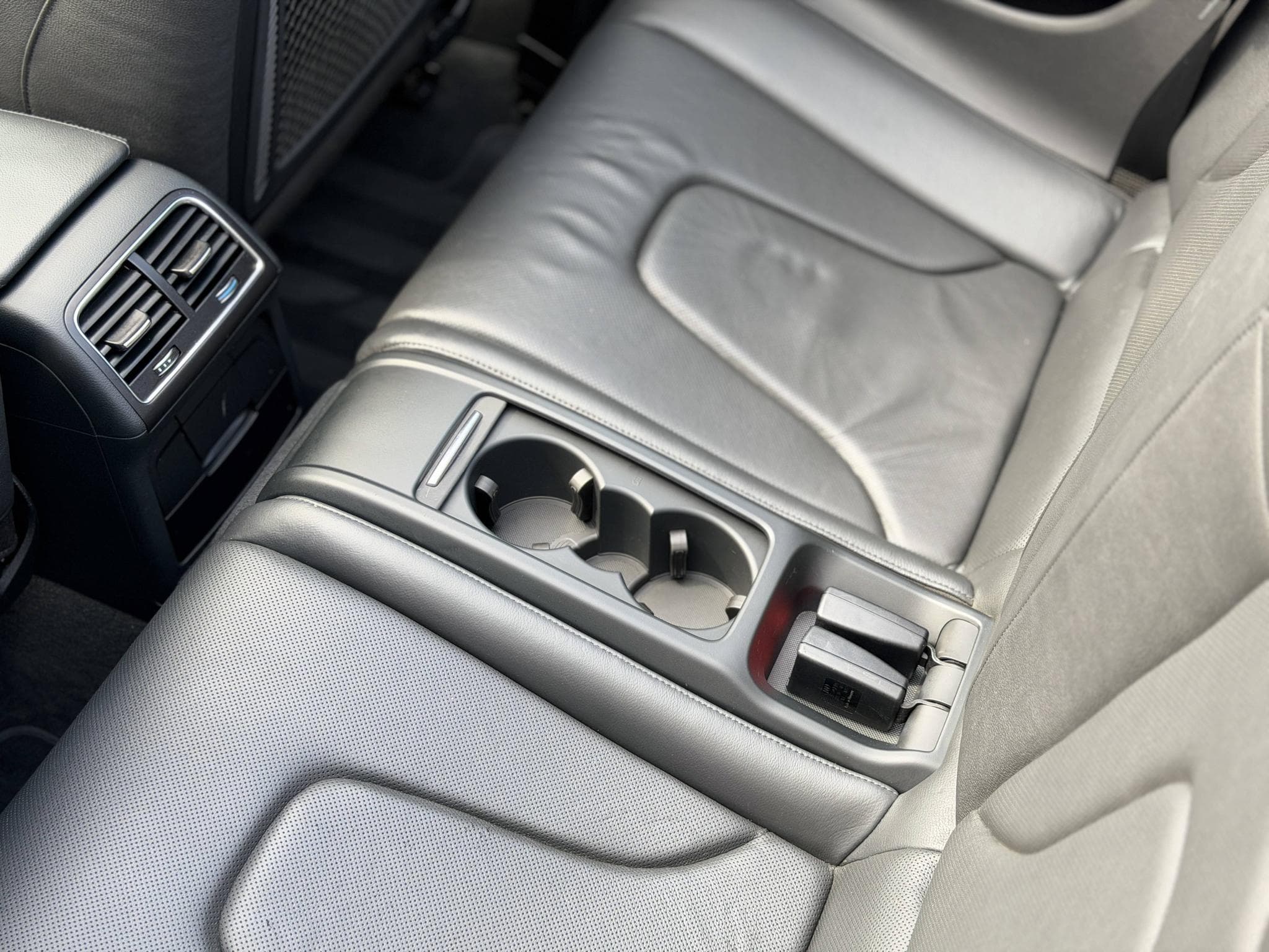 Audi S5 Cabriolet V6 333ch Quattro S tronic / B&O / ACC / Sièges Cli (2013) - Photo 42