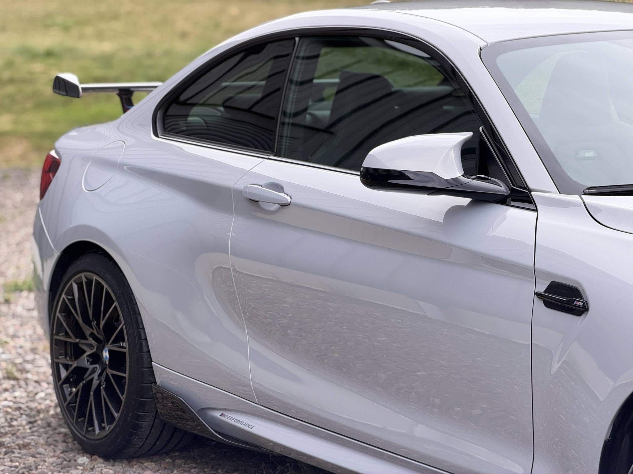 BMW M2 Competition DKG 410ch - 1ère Main / Gris Hockenheim / Pack M (2019) - Photo 21