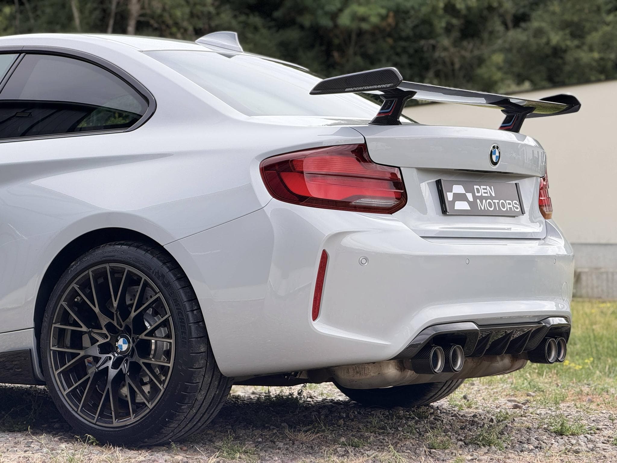 BMW M2 Competition DKG 410ch - 1ère Main / Gris Hockenheim / Pack M (2019) - Photo 39