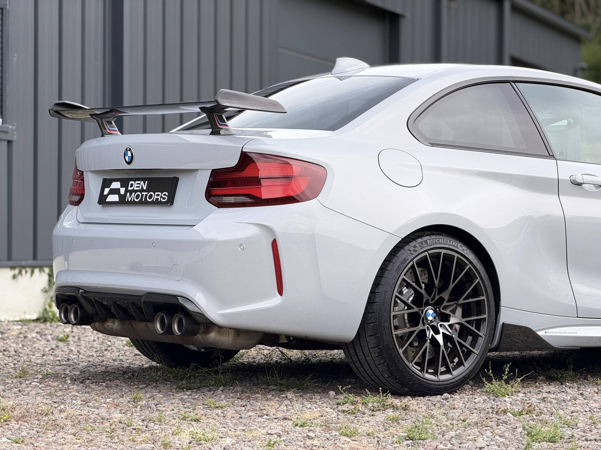 BMW M2 Competition DKG 410ch - 1ère Main / Gris Hockenheim / Pack M (2019) - Photo 9