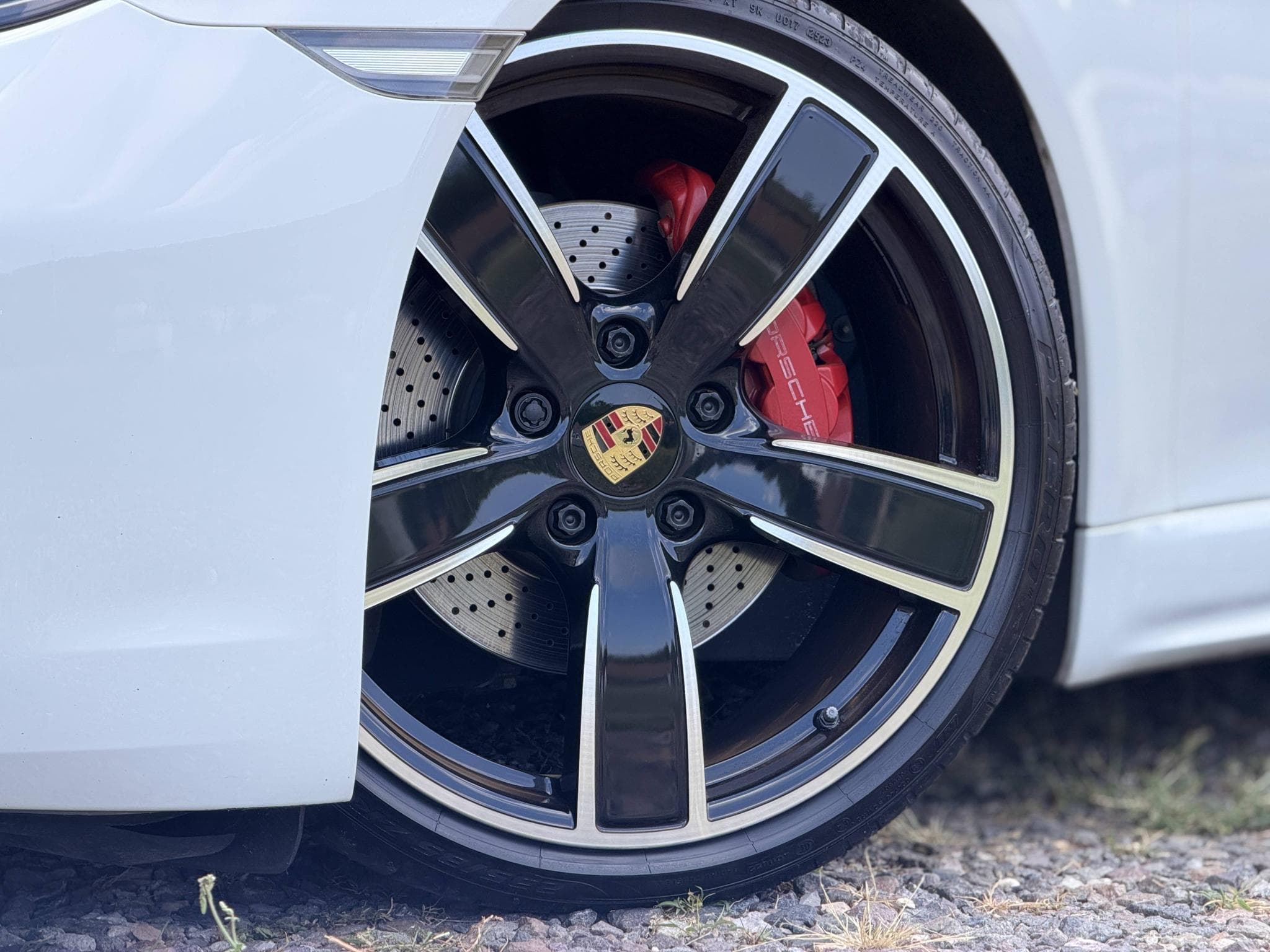 Porsche 718 2.5 350ch S PDK / Immat FR / 25 000€ d'options / Sport Chron (2018) - Photo 21
