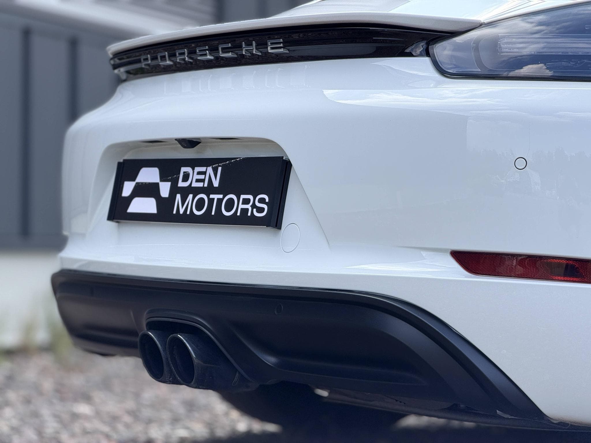 Porsche 718 2.5 350ch S PDK / Immat FR / 25 000€ d'options / Sport Chron (2018) - Photo 25