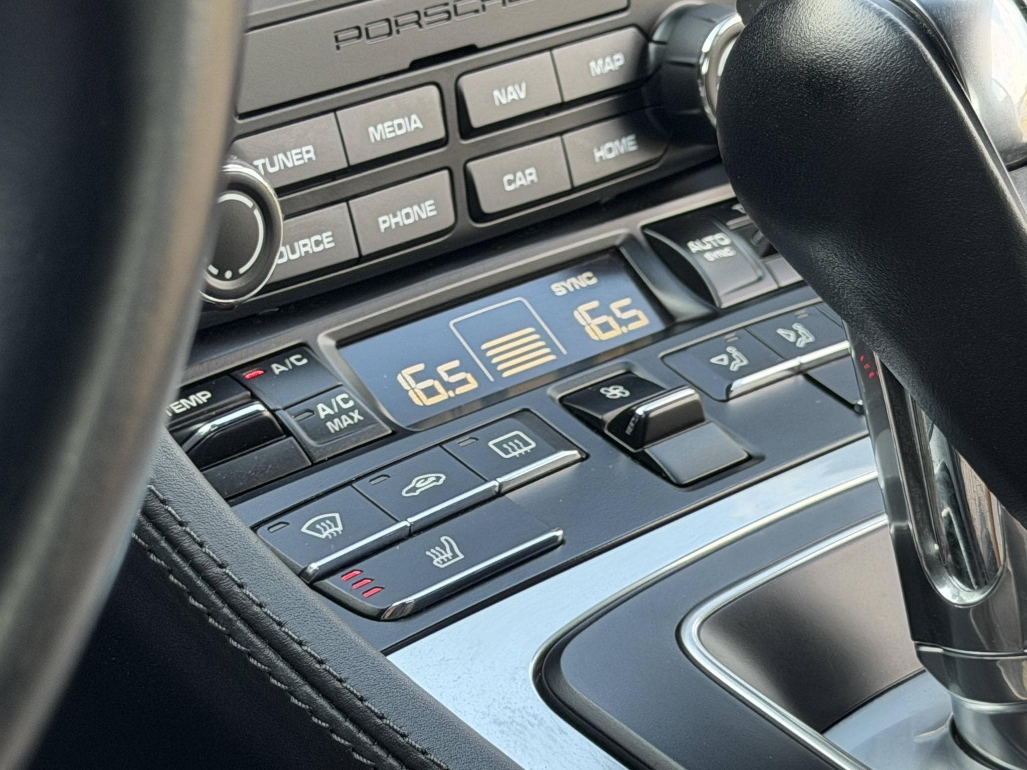 Porsche 718 2.5 350ch S PDK / Immat FR / 25 000€ d'options / Sport Chron (2018) - Photo 33