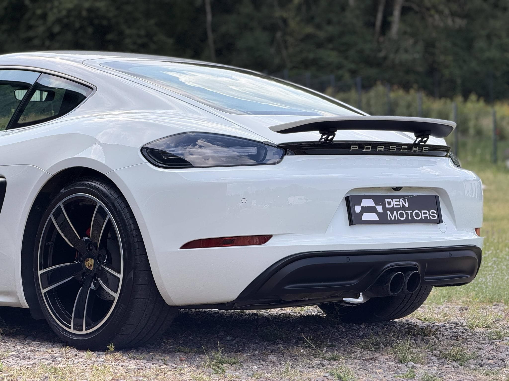 Porsche 718 2.5 350ch S PDK / Immat FR / 25 000€ d'options / Sport Chron (2018) - Photo 4