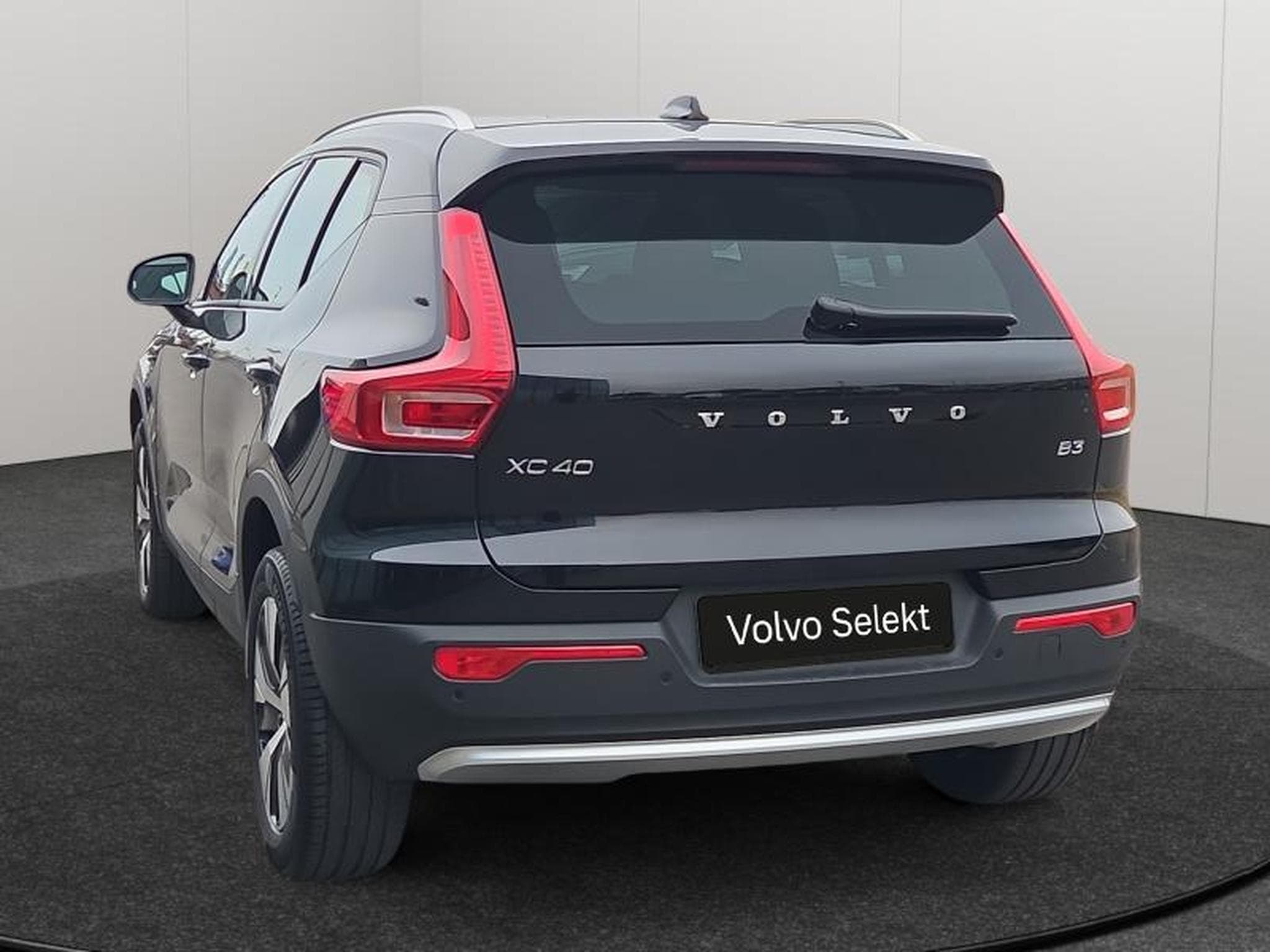 Volvo XC40 B3 Core 2026 / Essence (2025) - Foto 3