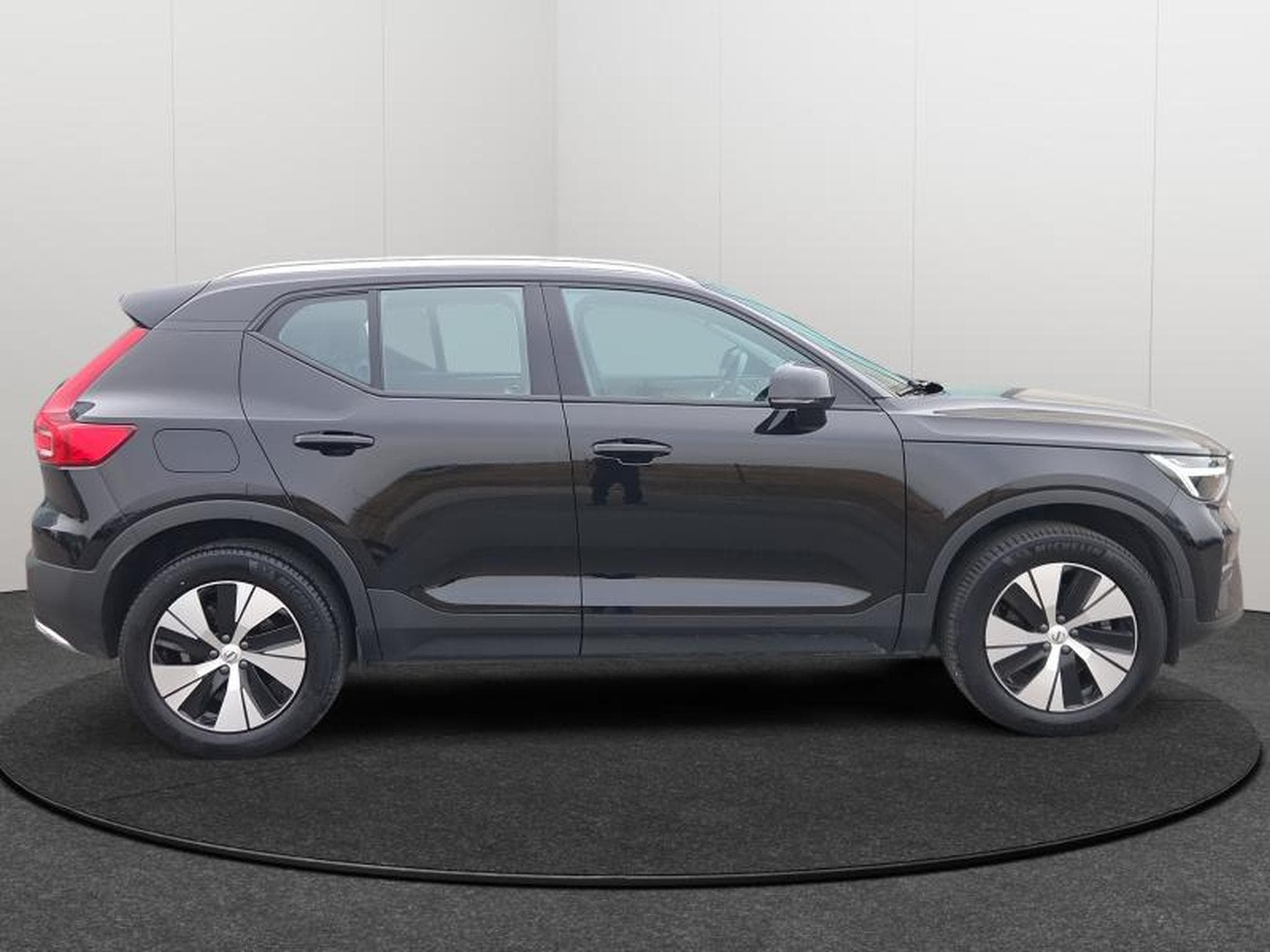 Volvo XC40 B3 Core 2026 / Essence (2025) - Foto 6