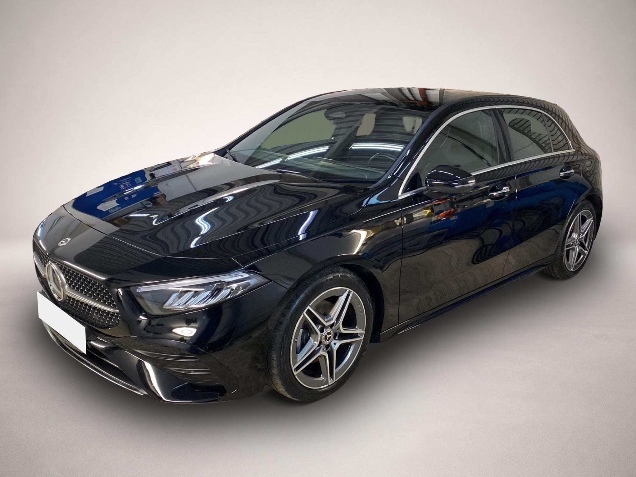 Mercedes 180 (2025) - Photo 1