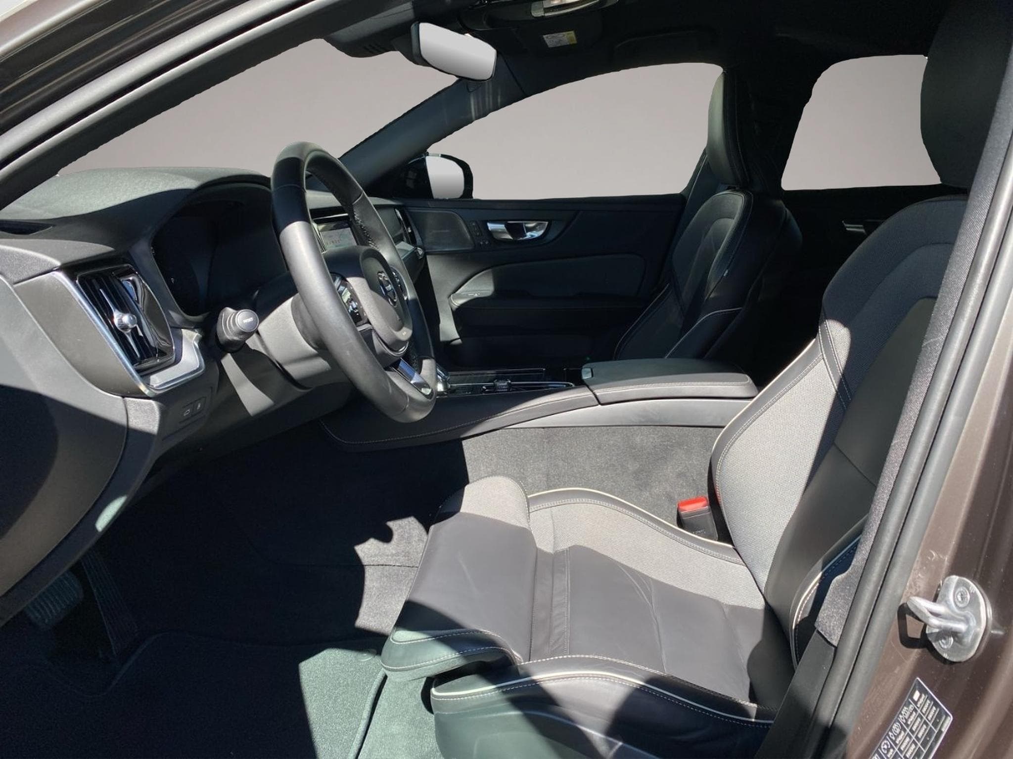Volvo V60 (2024) - Photo 7
