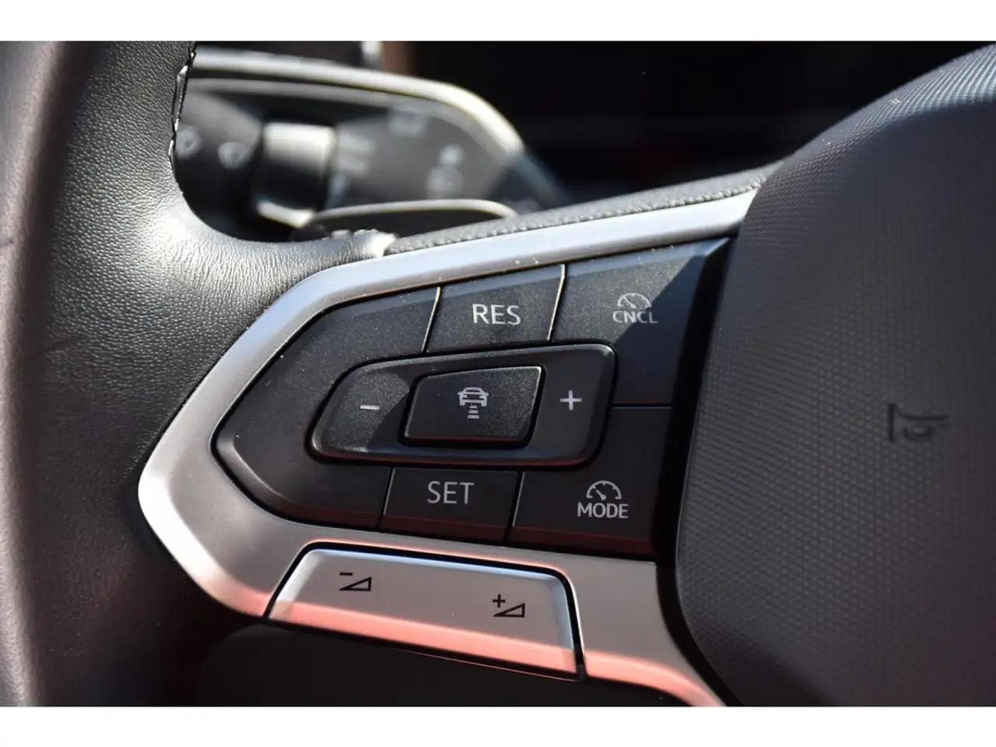 VW Passat (2025) - Foto 22