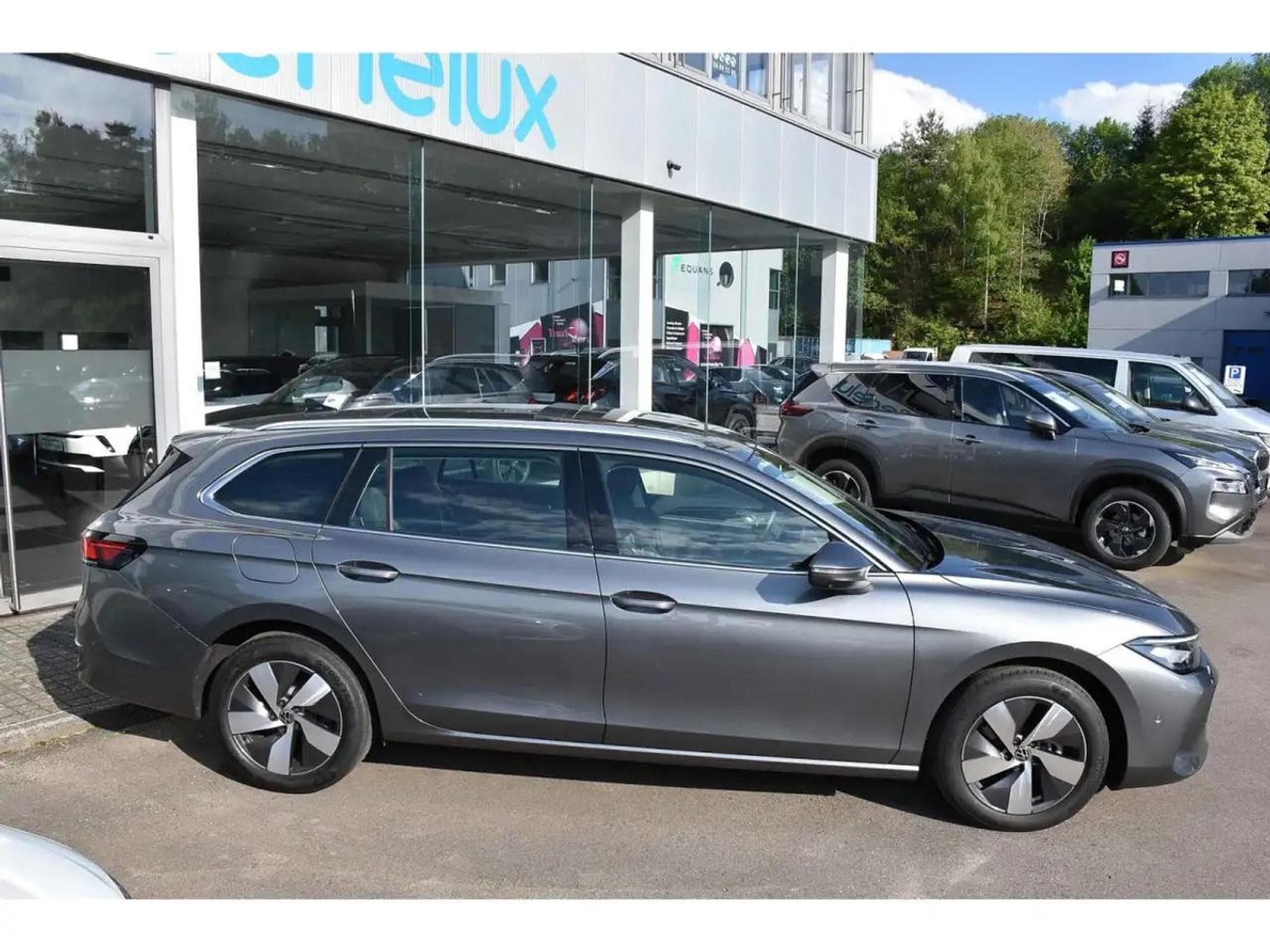 VW Passat (2025) - Foto 3