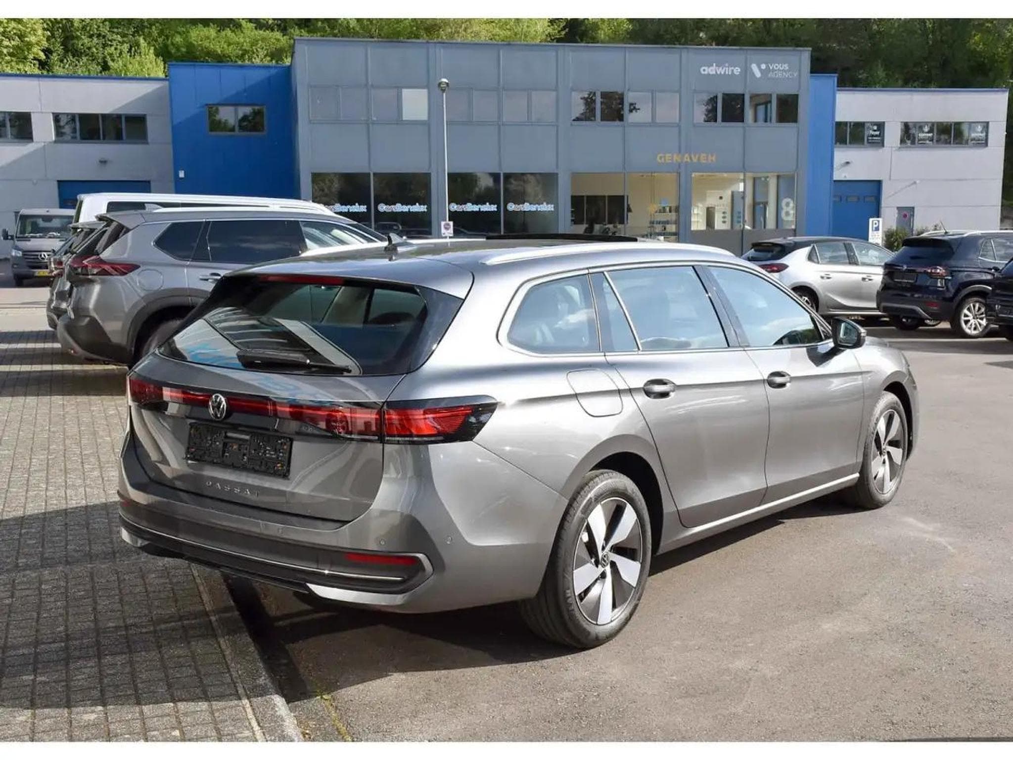 VW Passat (2025) - Foto 4