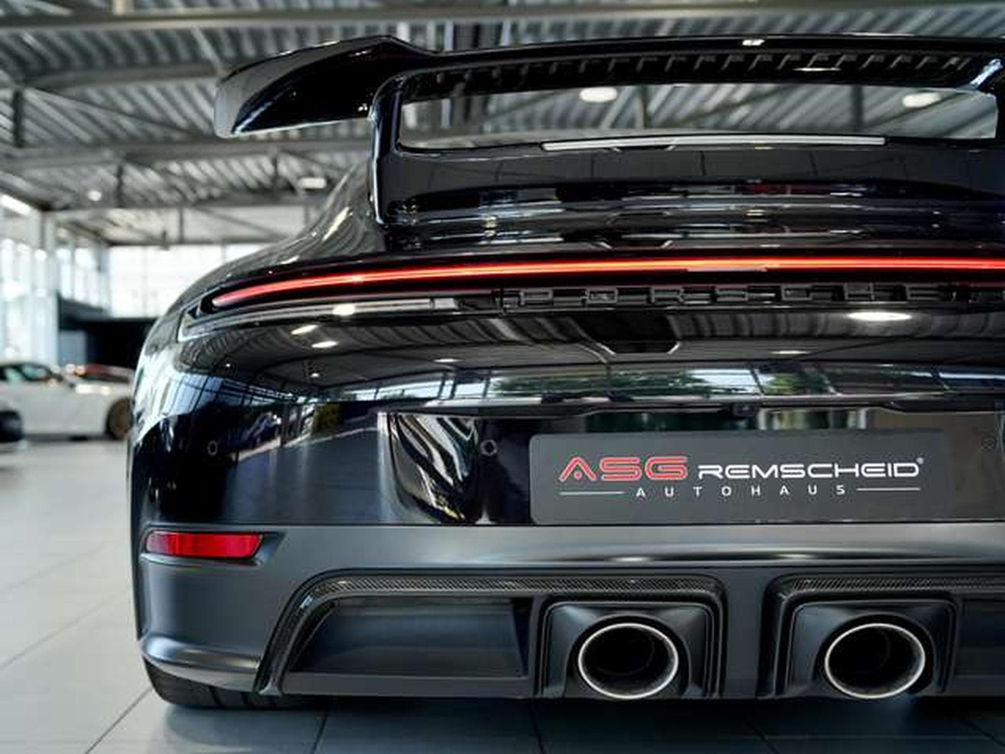 Porsche 911 Carrera GTS T-Hybrid *LIFT *Aero-Kit (2025) - Photo 16