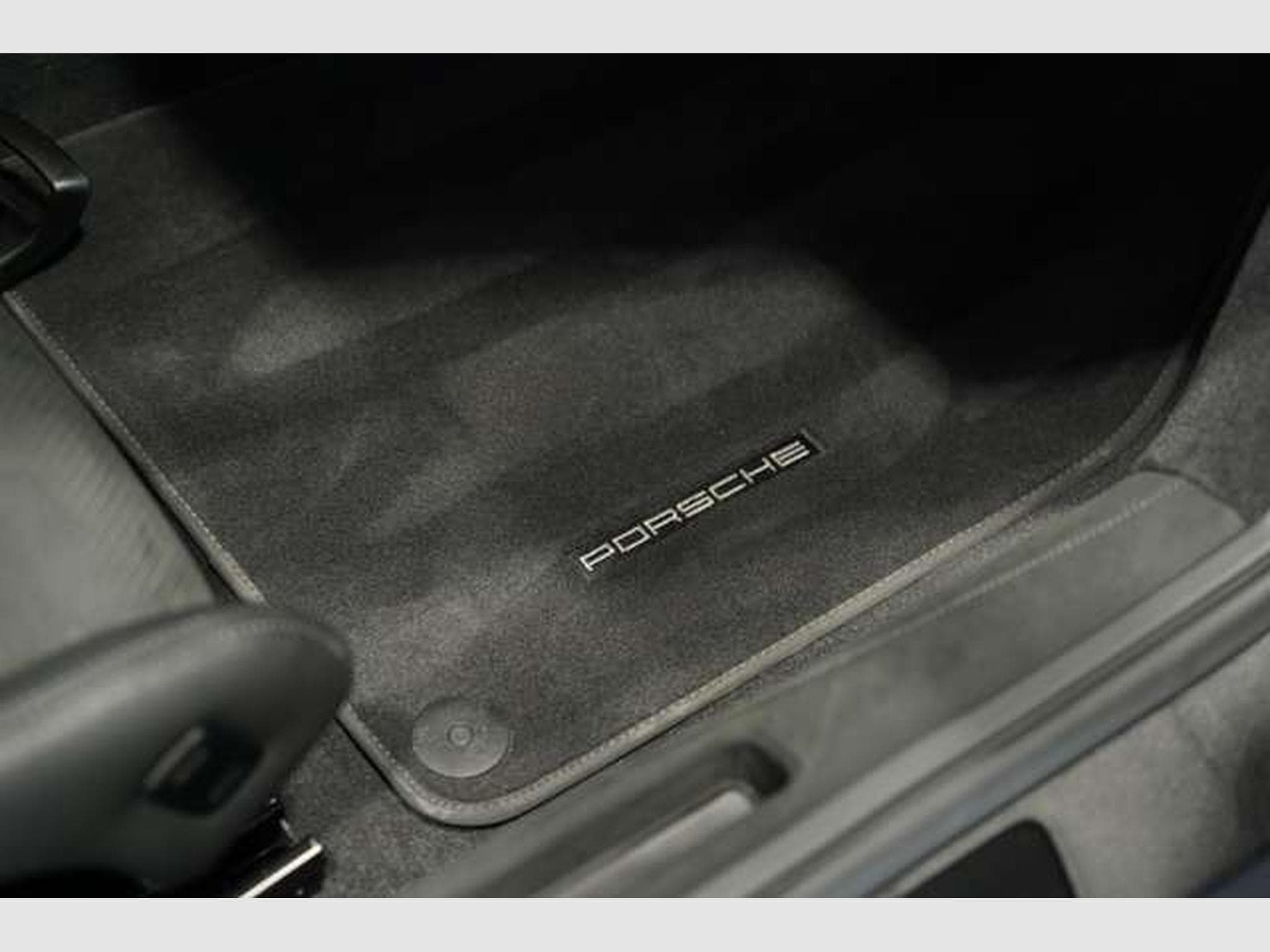 Porsche 911 Carrera GTS T-Hybrid *LIFT *Aero-Kit (2025) - Photo 23