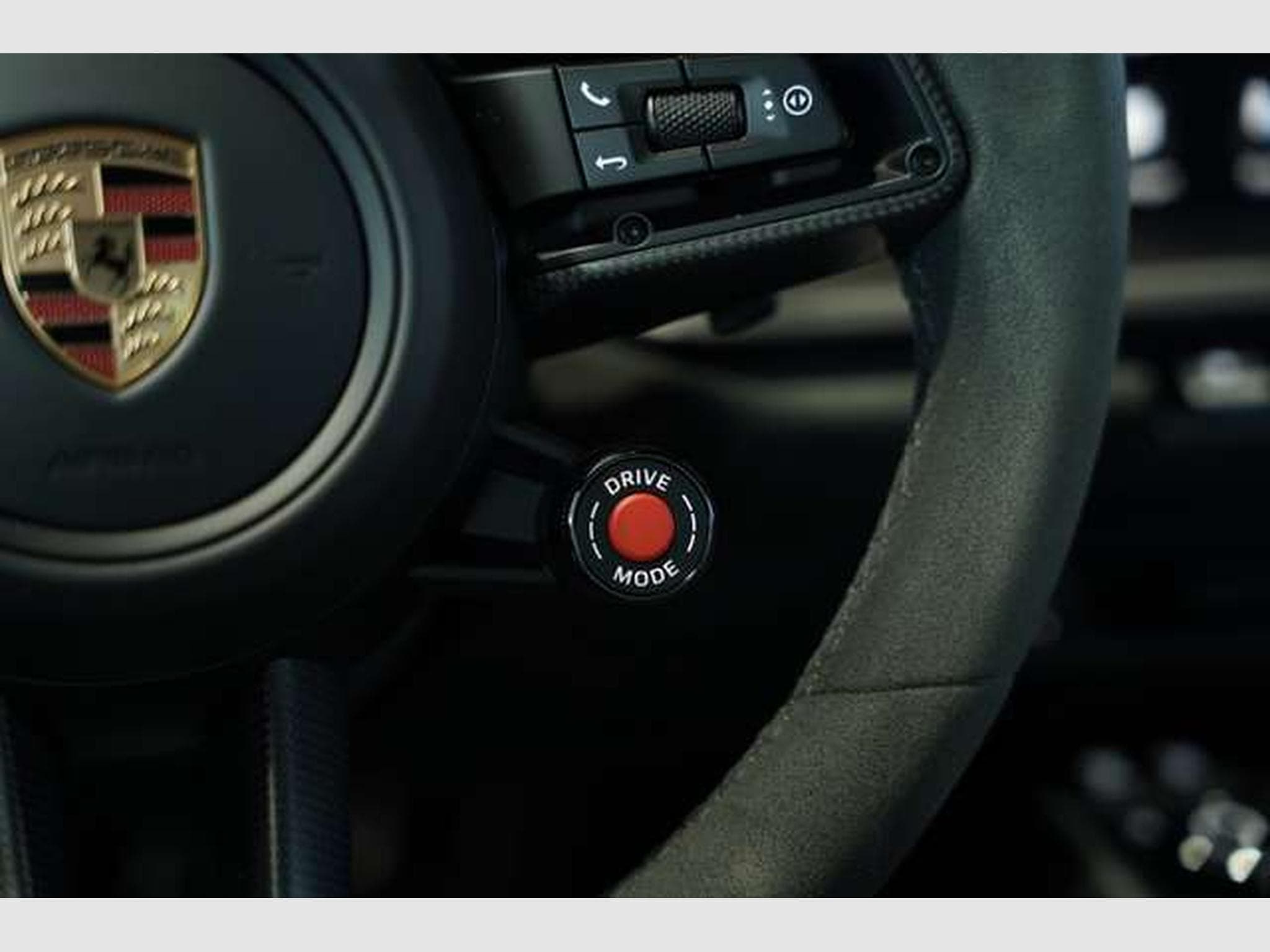 Porsche 911 Carrera GTS T-Hybrid *LIFT *Aero-Kit (2025) - Photo 47