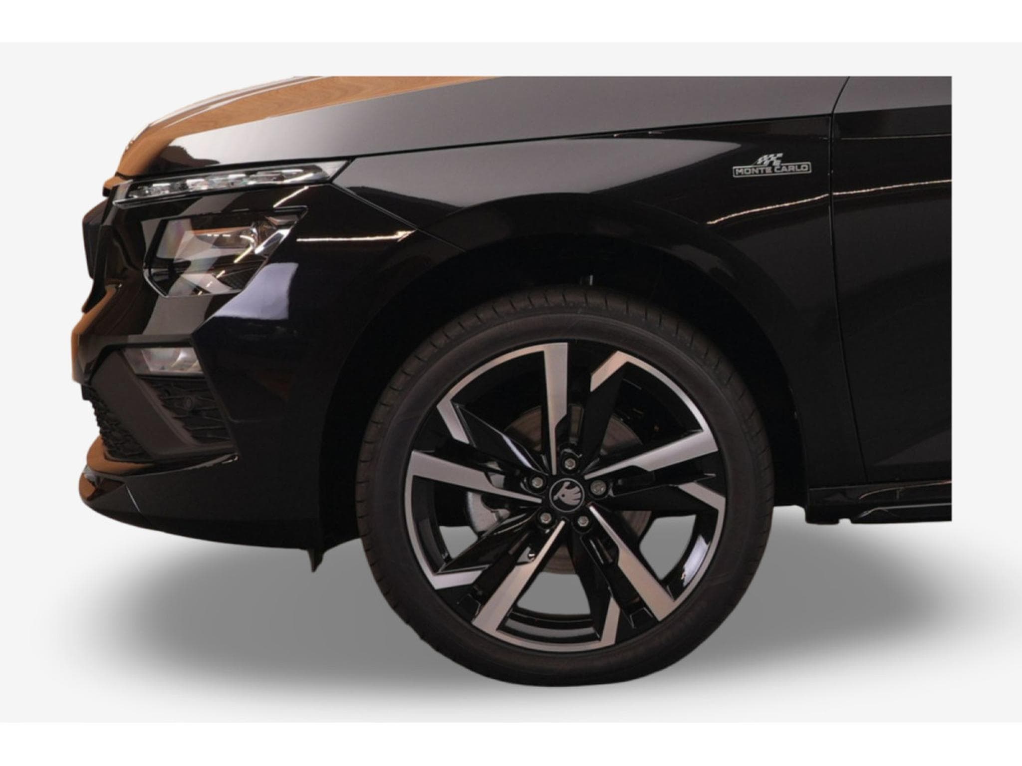 Skoda Kamiq 1.0 TSi 116 DSG Monte Carlo (2026) - Photo 9
