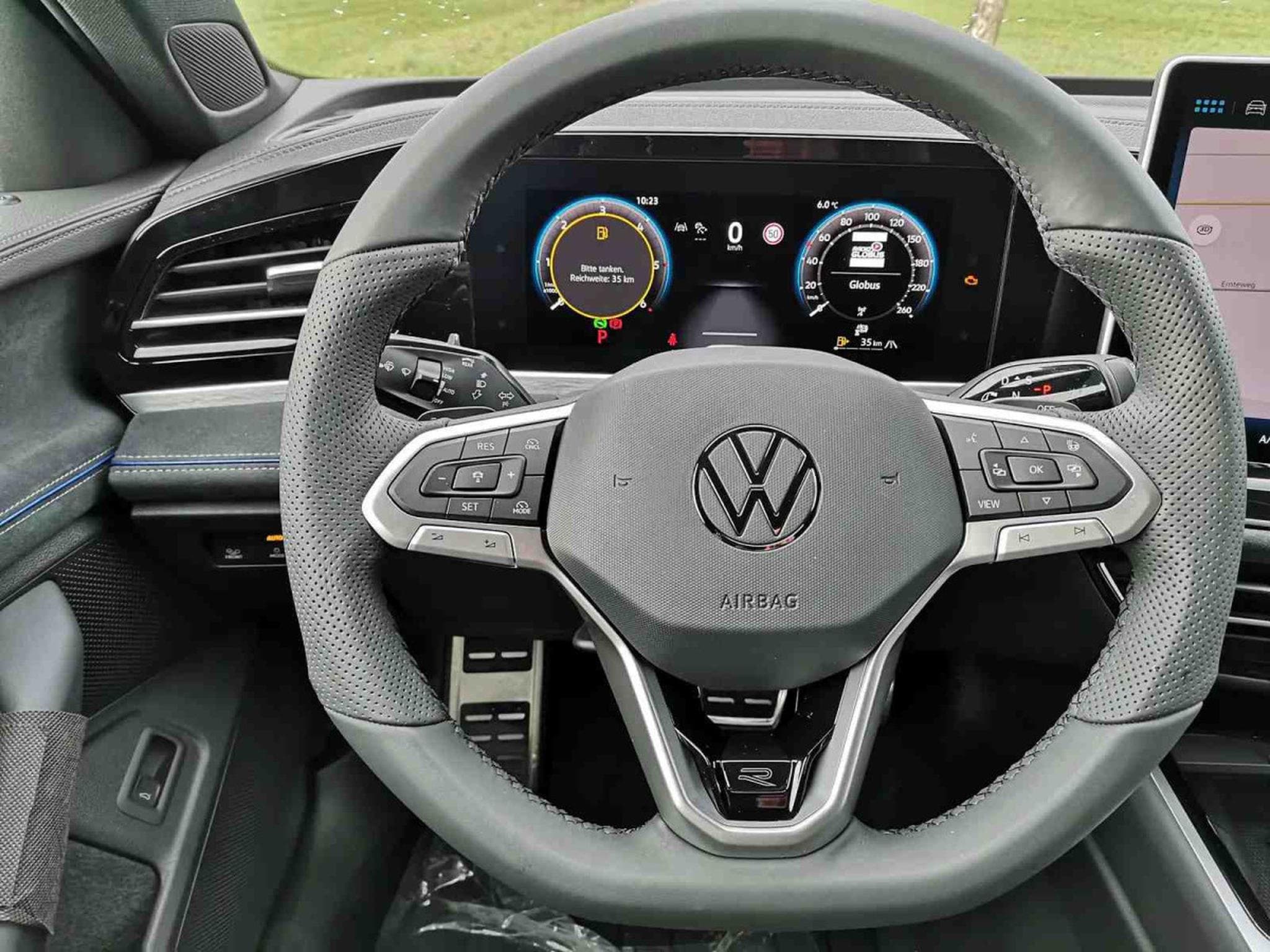 VW Passat 2.0 TDI 193 DSG 4 Motion R-Line (2026) - Photo 5