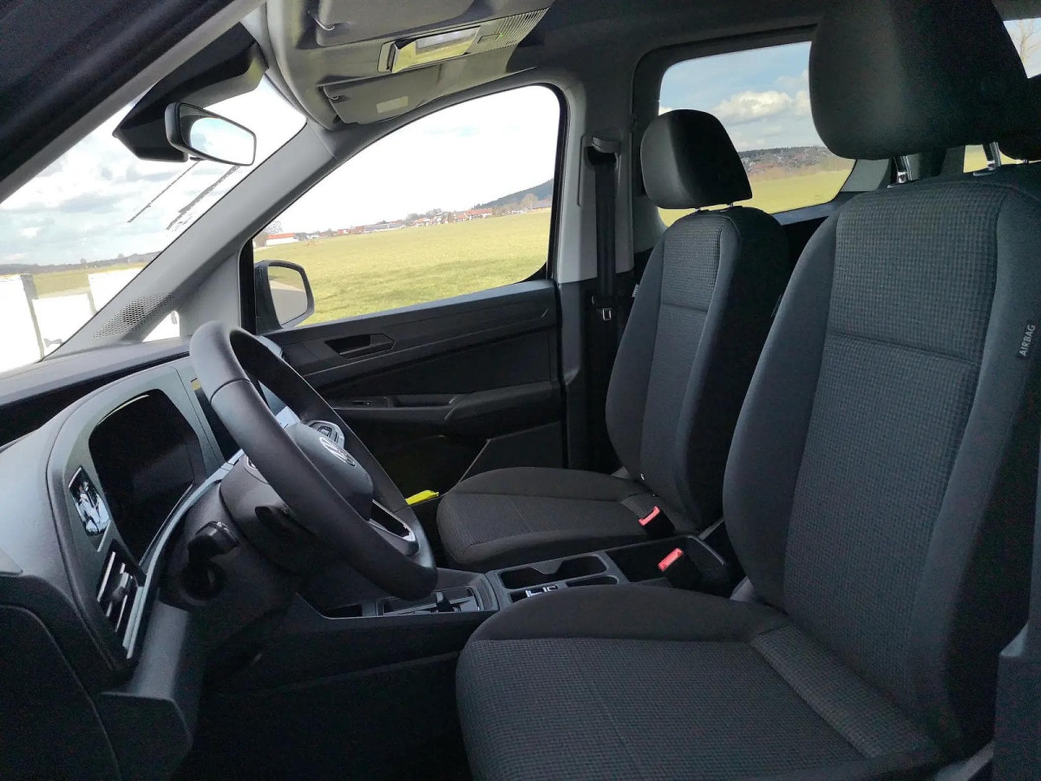VW Caddy 1.5 TSI 116 (2026) - Photo 4