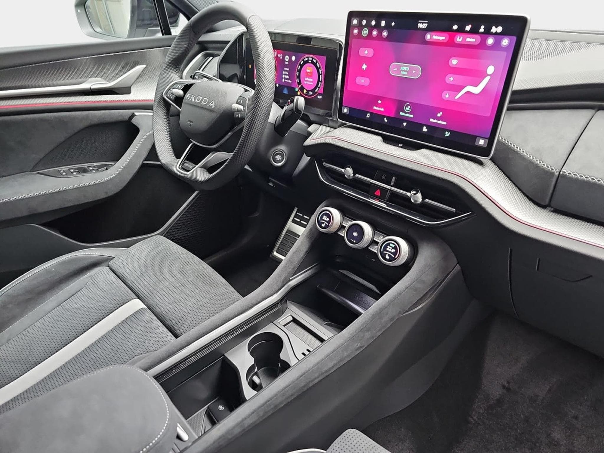 Skoda Kodiaq 1.5 TSi DSG 150 Sportline (2025) - Photo 15