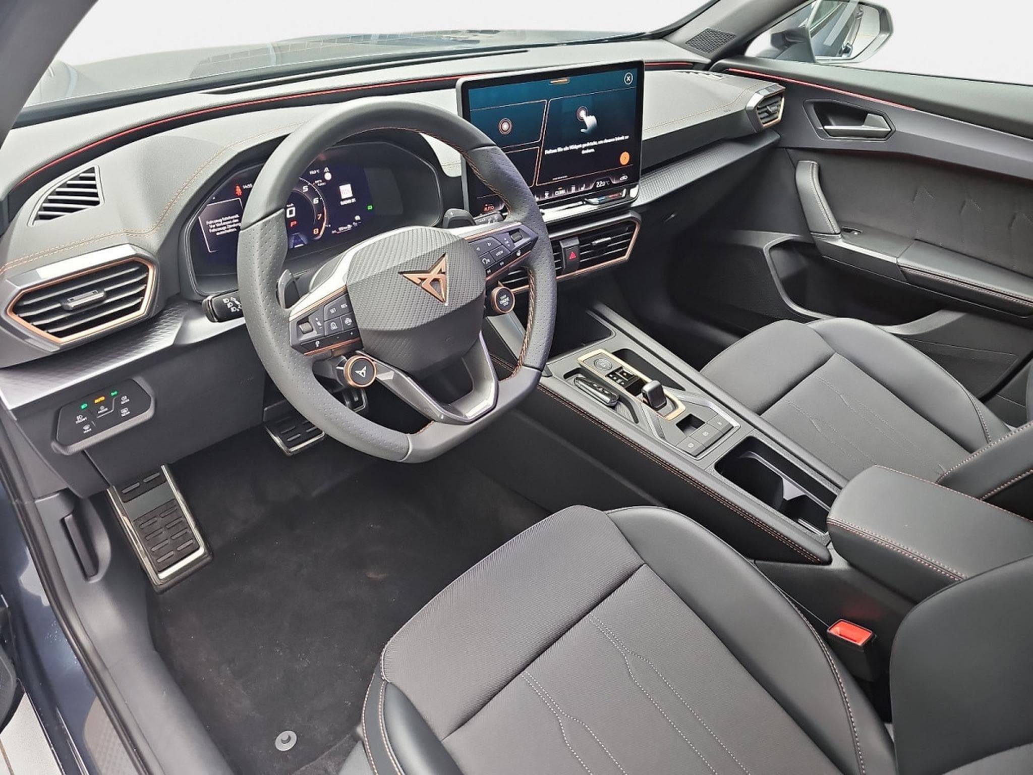 Cupra Formentor 1.5 eTSi DSG 150 (2026) - Photo 18