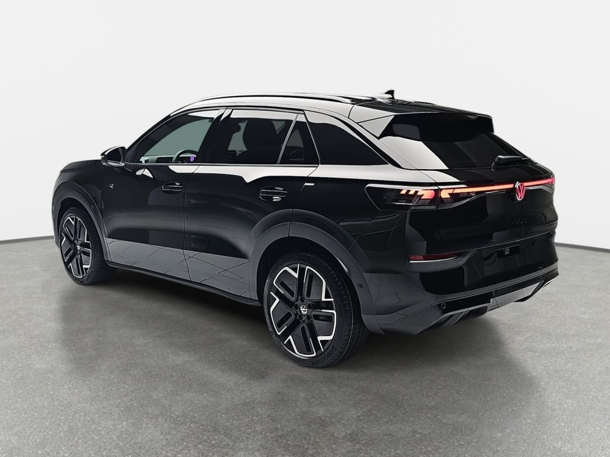 VW T-Roc 1.5 eTSi 150 DSG R-Line (2026) - Photo 4