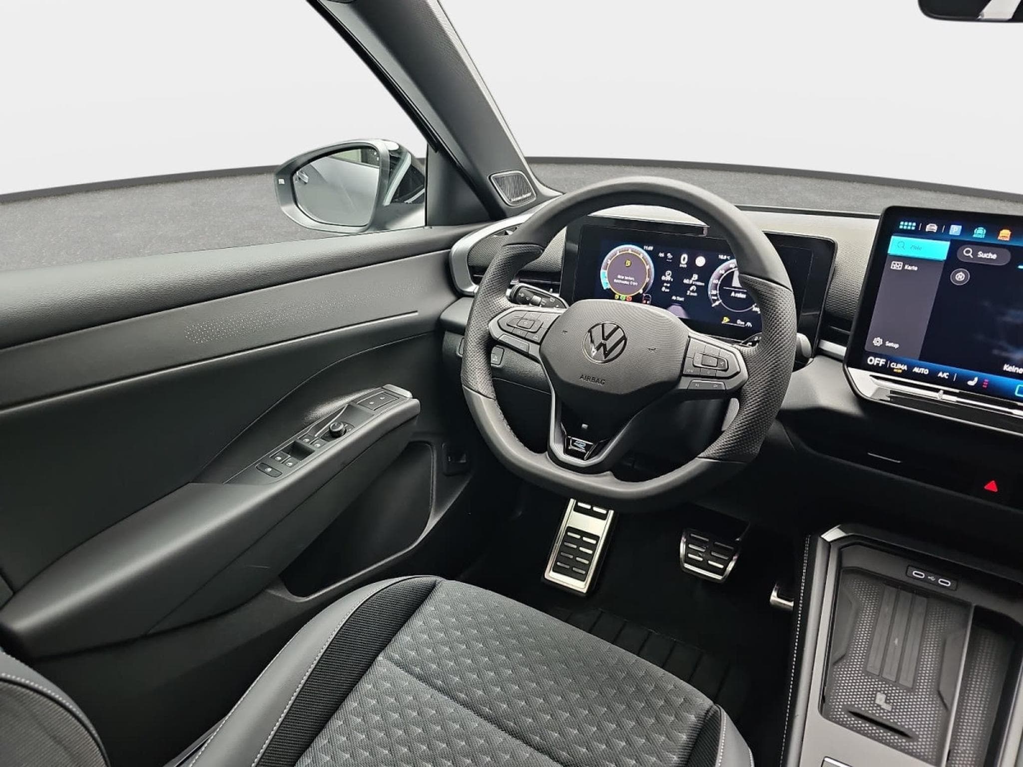 VW T-Roc 1.5 eTSi 150 DSG R-Line (2026) - Photo 8