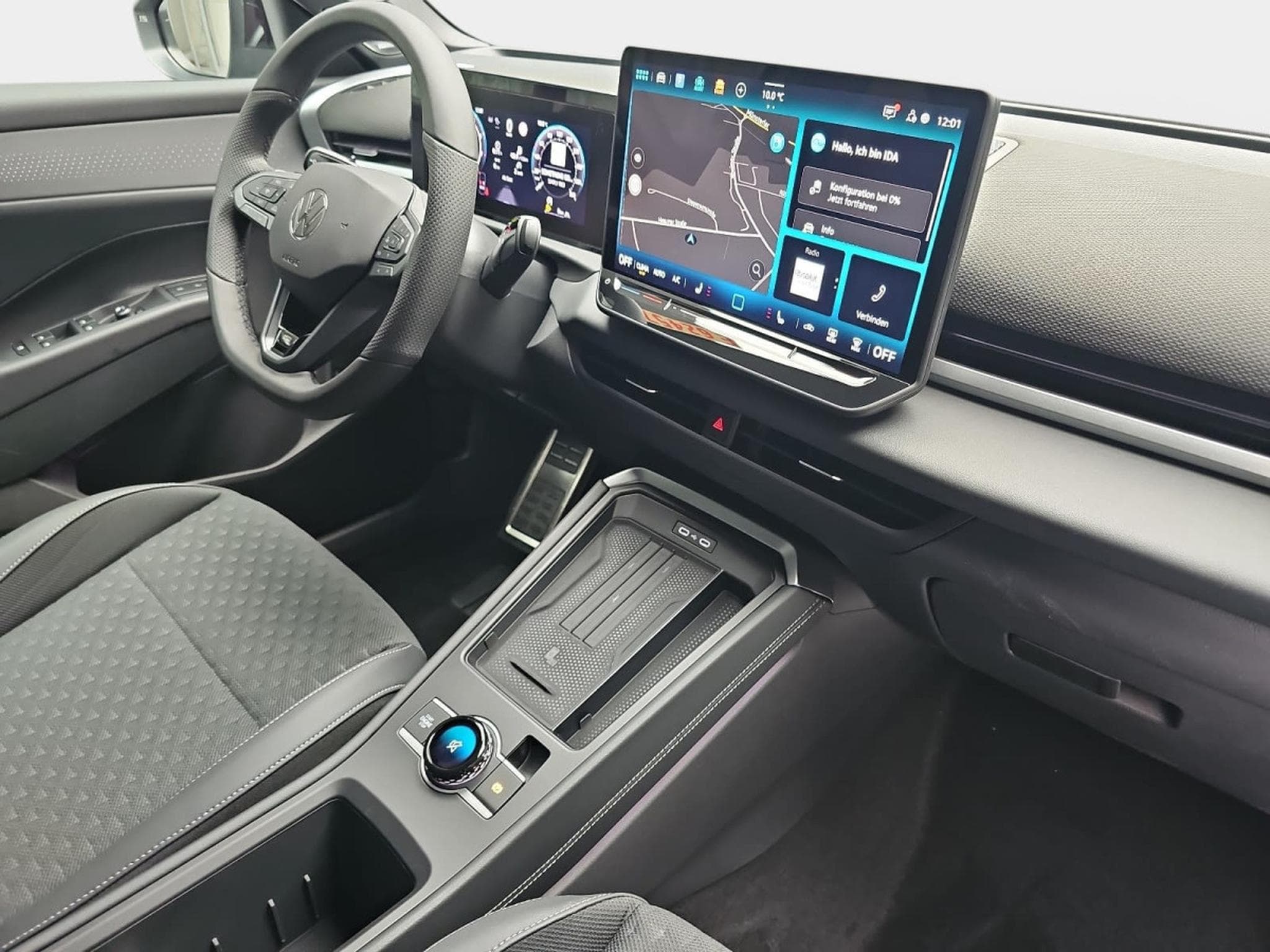 VW T-Roc 1.5 eTSi 150 DSG R-Line (2026) - Photo 15