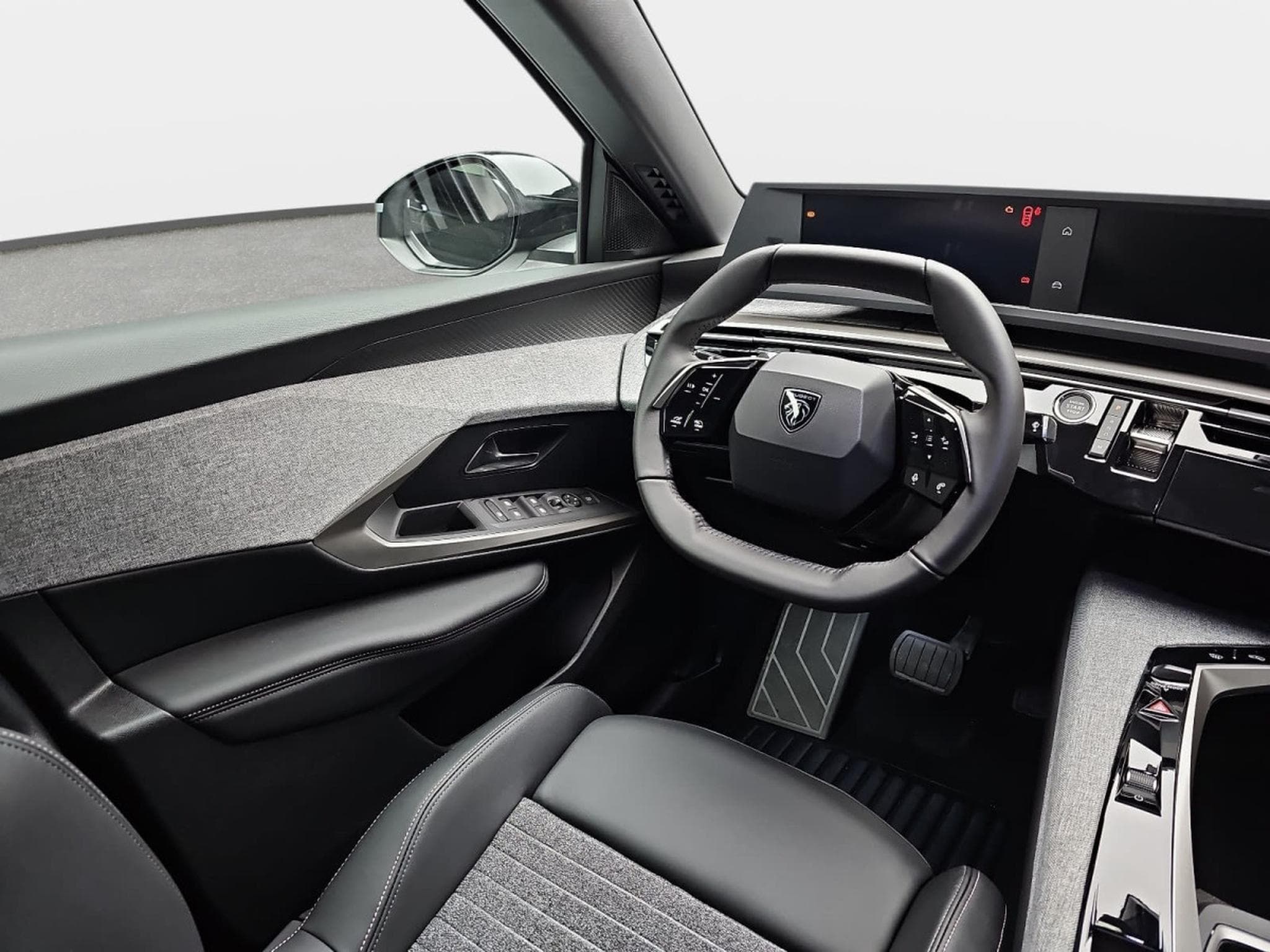 Peugeot 3008 1.2 Hybrid 145 E-DSC6 Allure (2025) - Photo 9