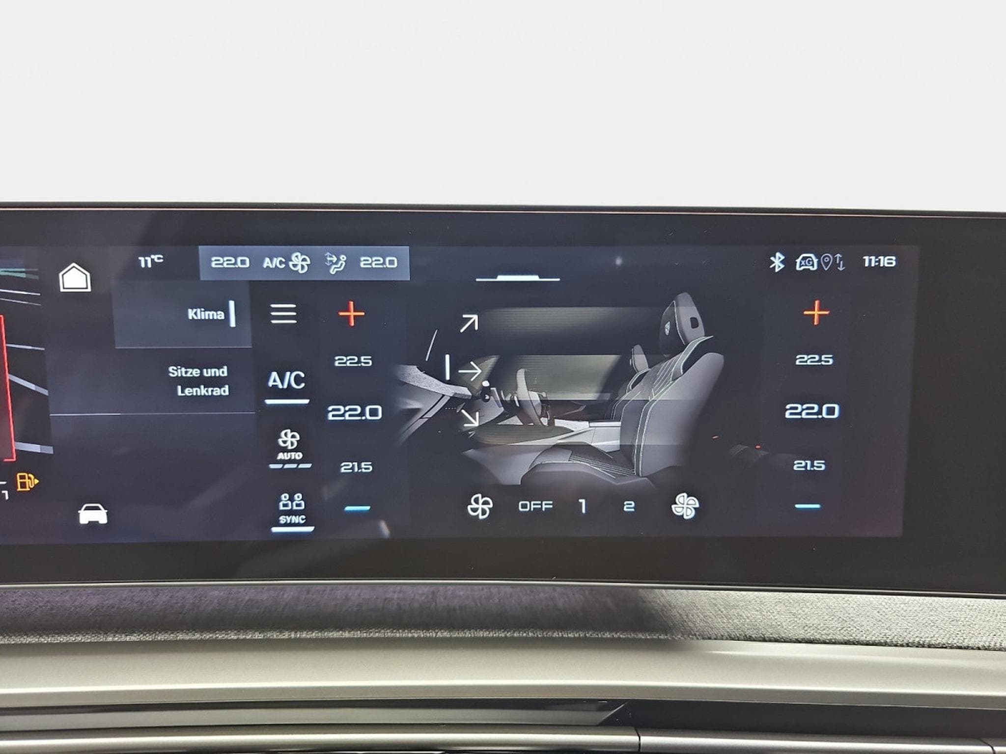 Peugeot 3008 1.2 Hybrid 145 E-DSC6 GT (2025) - Photo 11
