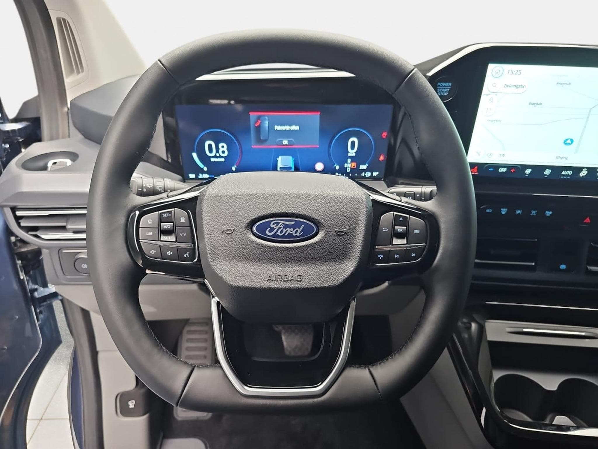 Ford Tourneo 2.0 TDCI ECOBLUE 170 L1 Titanium X (2026) - Foto 11