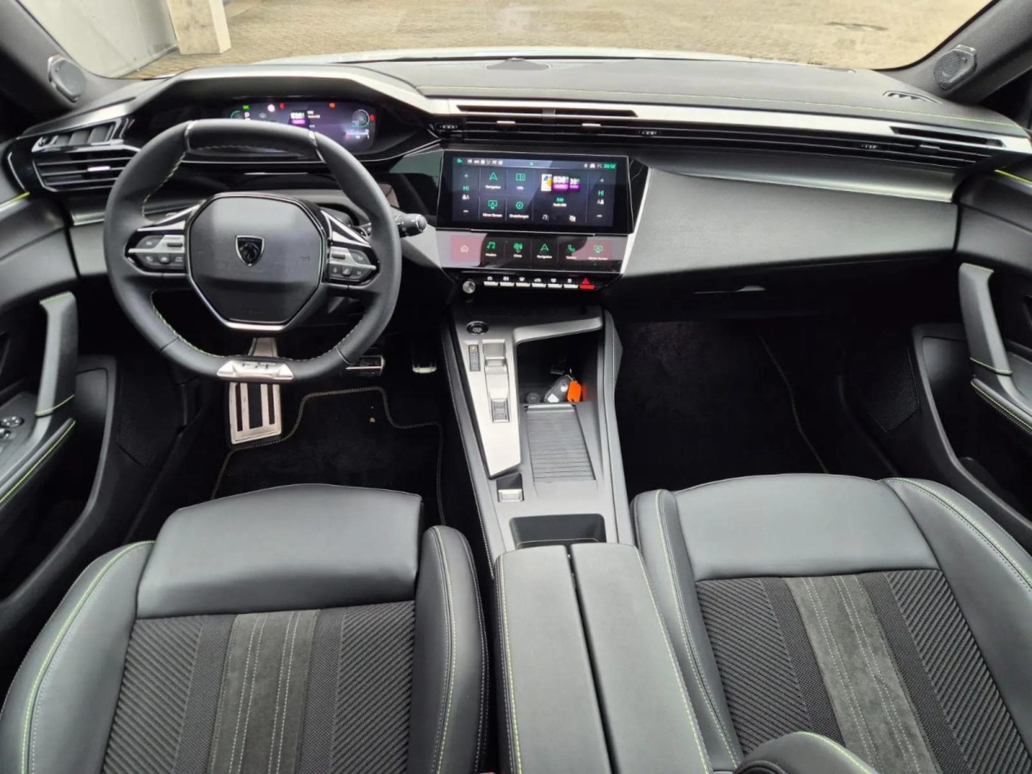 Peugeot 308 1.2 Hybrid e-DSC6 145 GT Exclusive (2026) - Foto 7