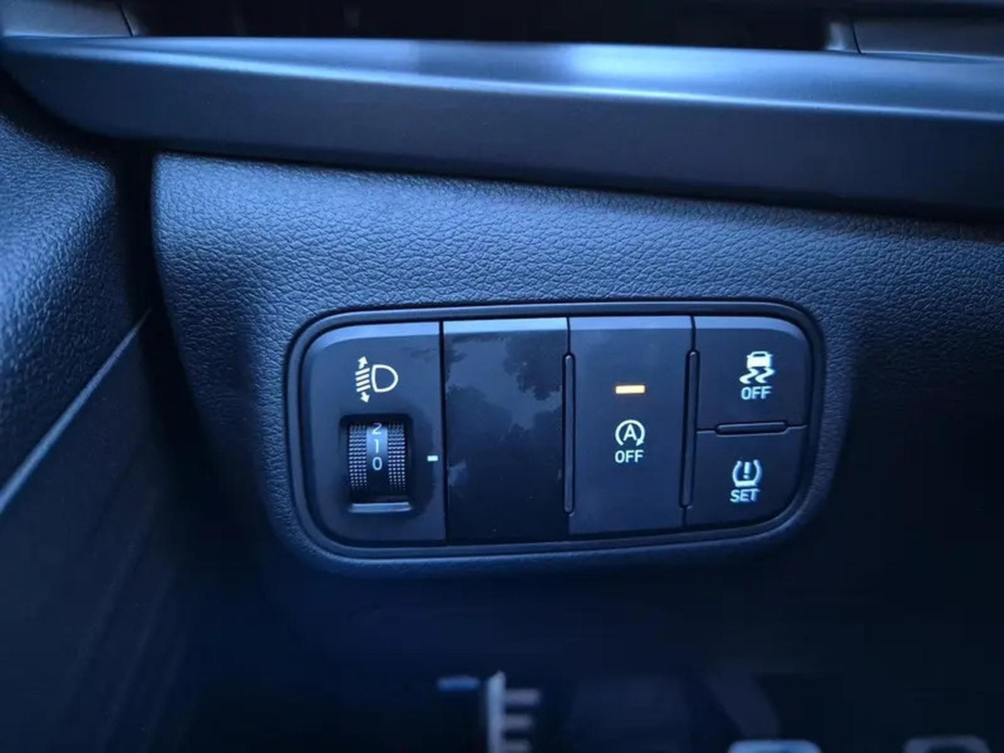 Hyundai Bayon 1.0T-GDI 90 Trend (2026) - Foto 12