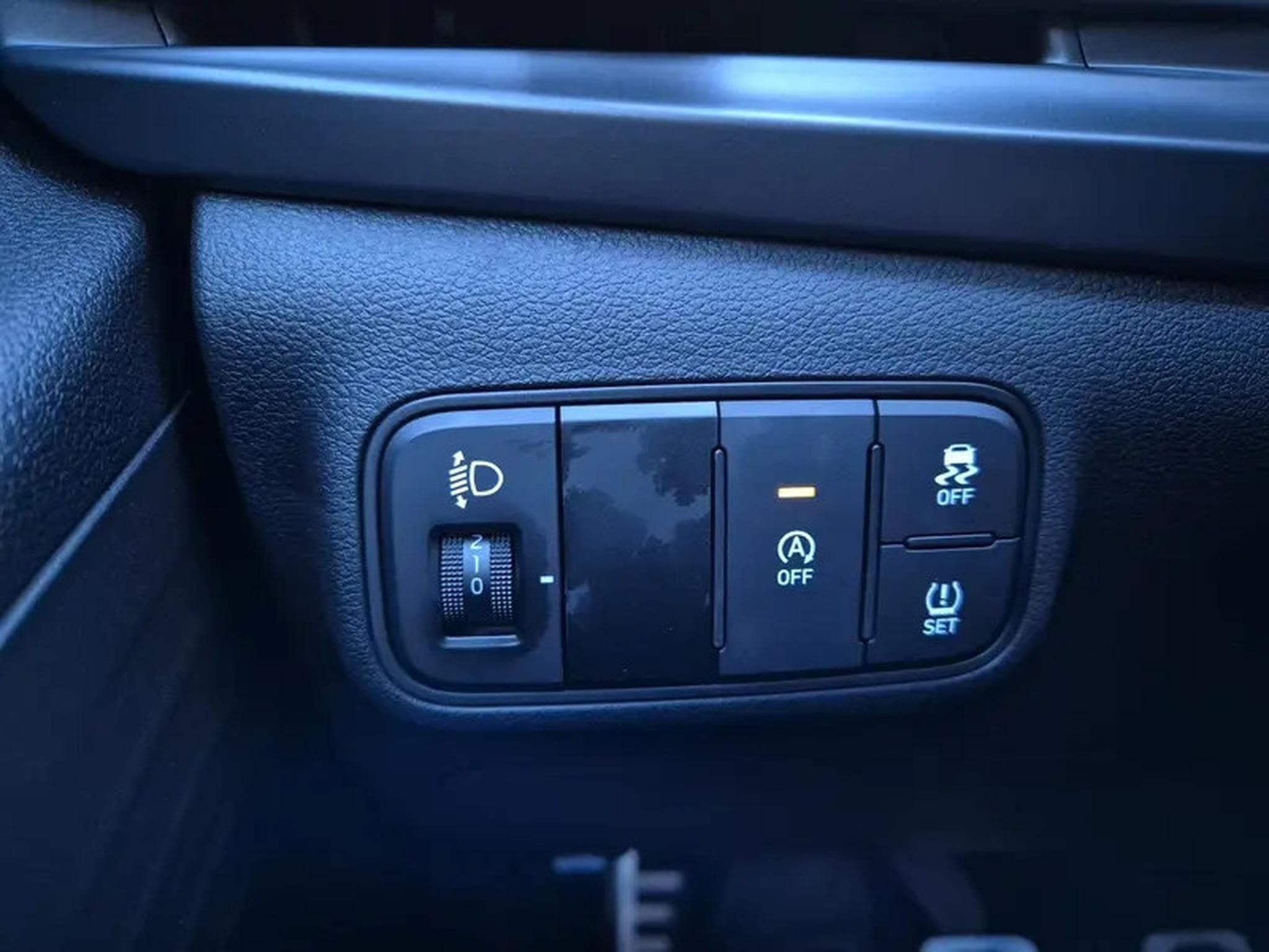 Hyundai Bayon 1.0T-GDI 90 Trend (2026) - Foto 12