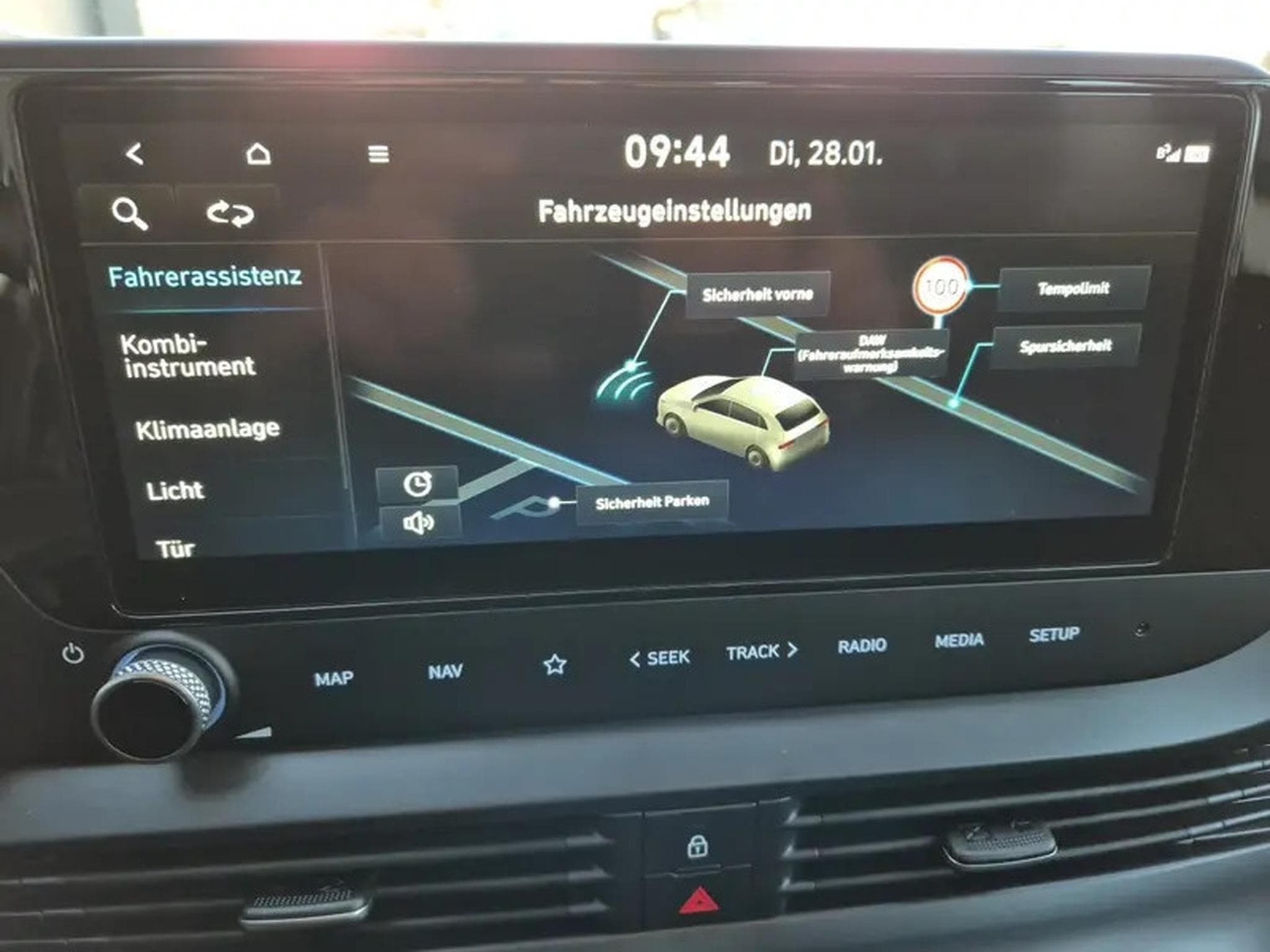 Hyundai Bayon 1.0T-GDI 90 Trend (2026) - Foto 14