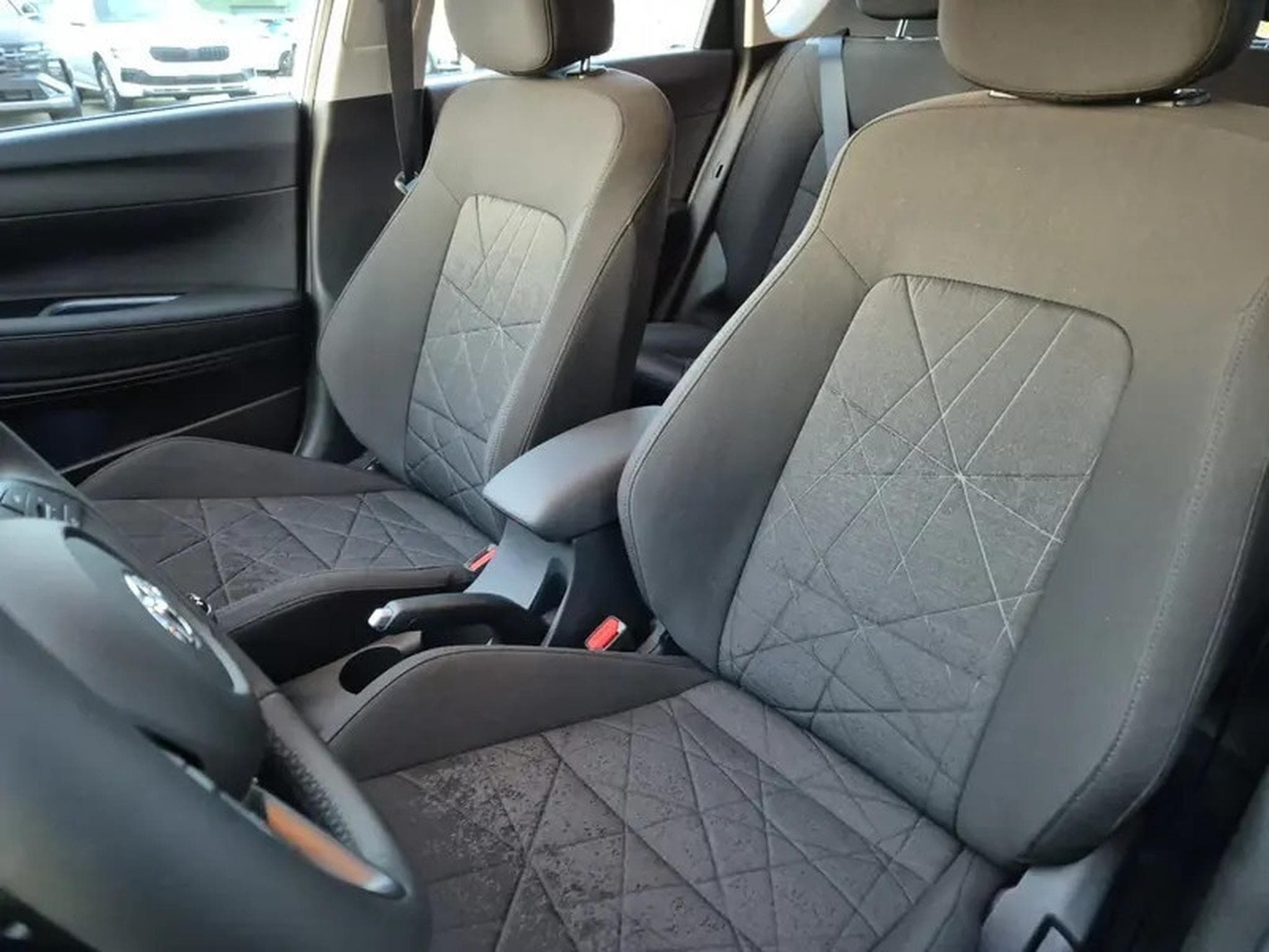 Hyundai Bayon 1.0T-GDI 90 Trend (2026) - Foto 8