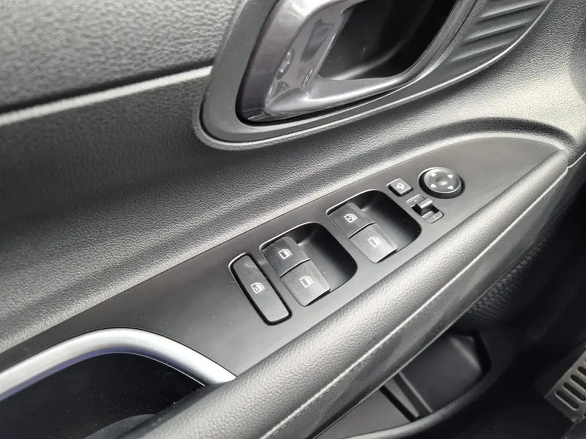 Hyundai Bayon 1.0T-GDI 90 AT Trend (2026) - Foto 20