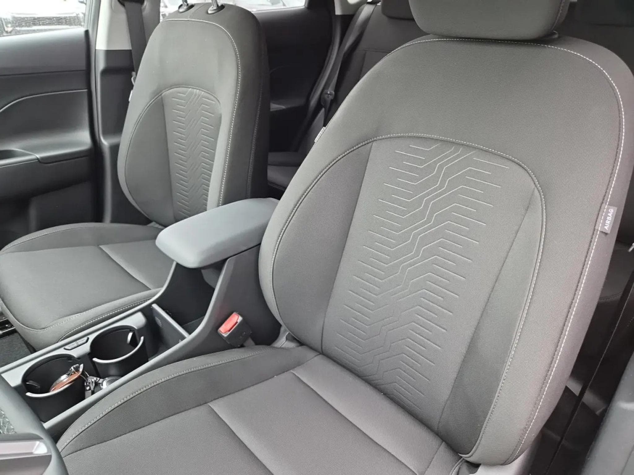 Hyundai Kona 1.0T-GDI 150 AT Trend (2026) - Photo 8