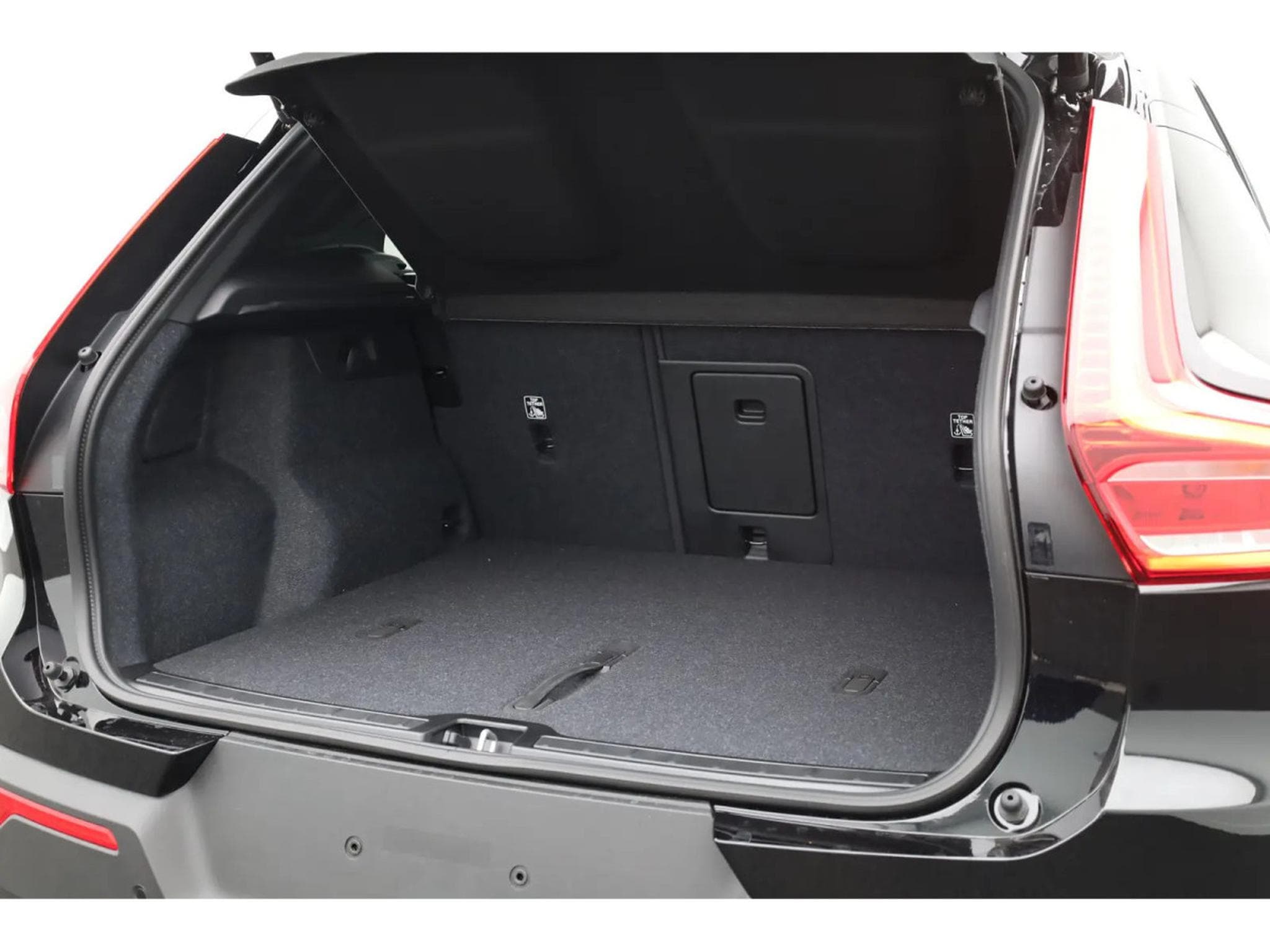 Volvo XC40 2.0 B4 MHD 197  Black Edition (2026) - Photo 10