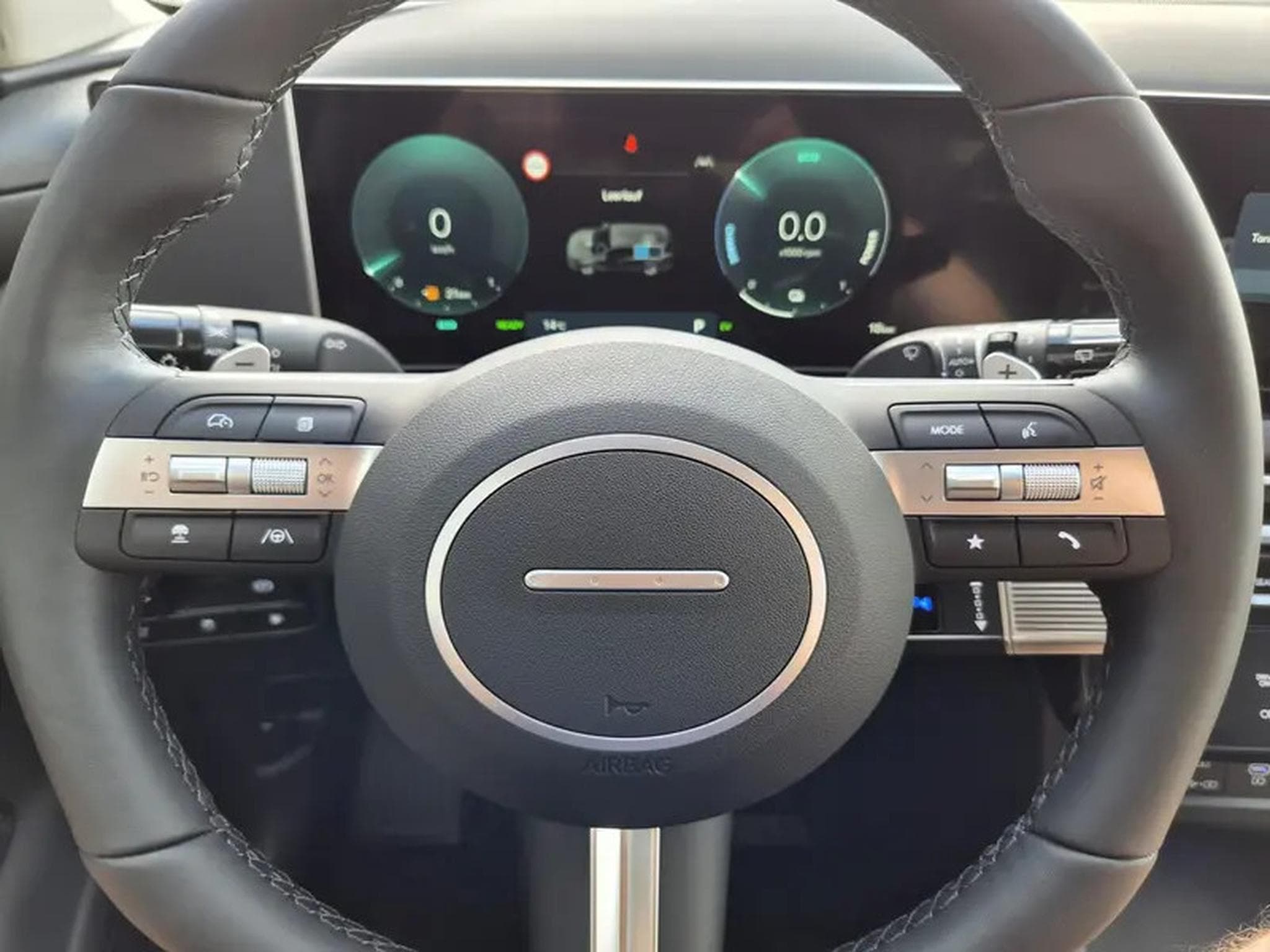 Hyundai Tucson 1.6 T-GDI PHEV 288  AT (2026) - Photo 20