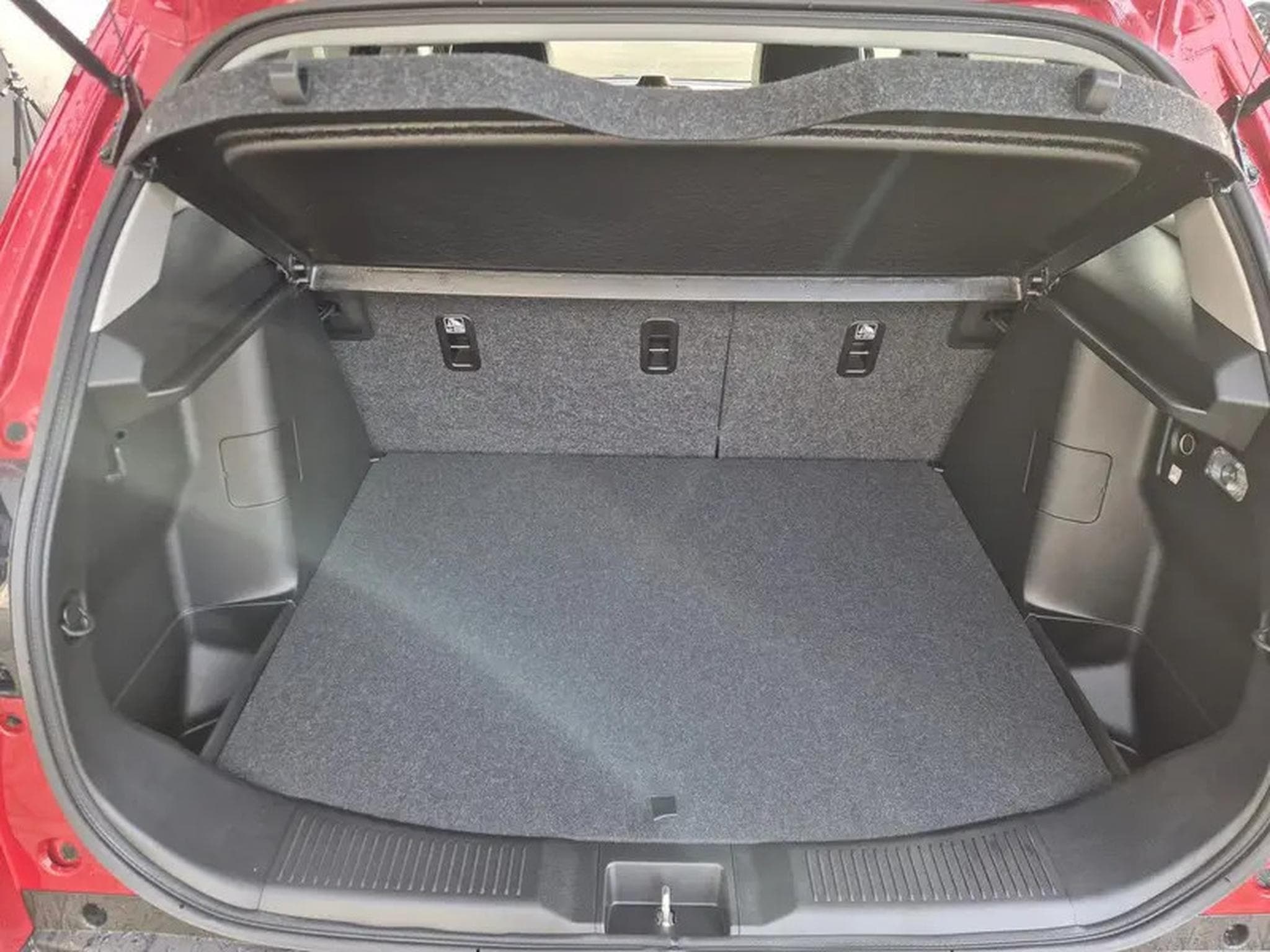 Suzuki S-Cross 1.4 Boosterjet 110 MHEV Auto Comfort Allgrip (2026) - Photo 19