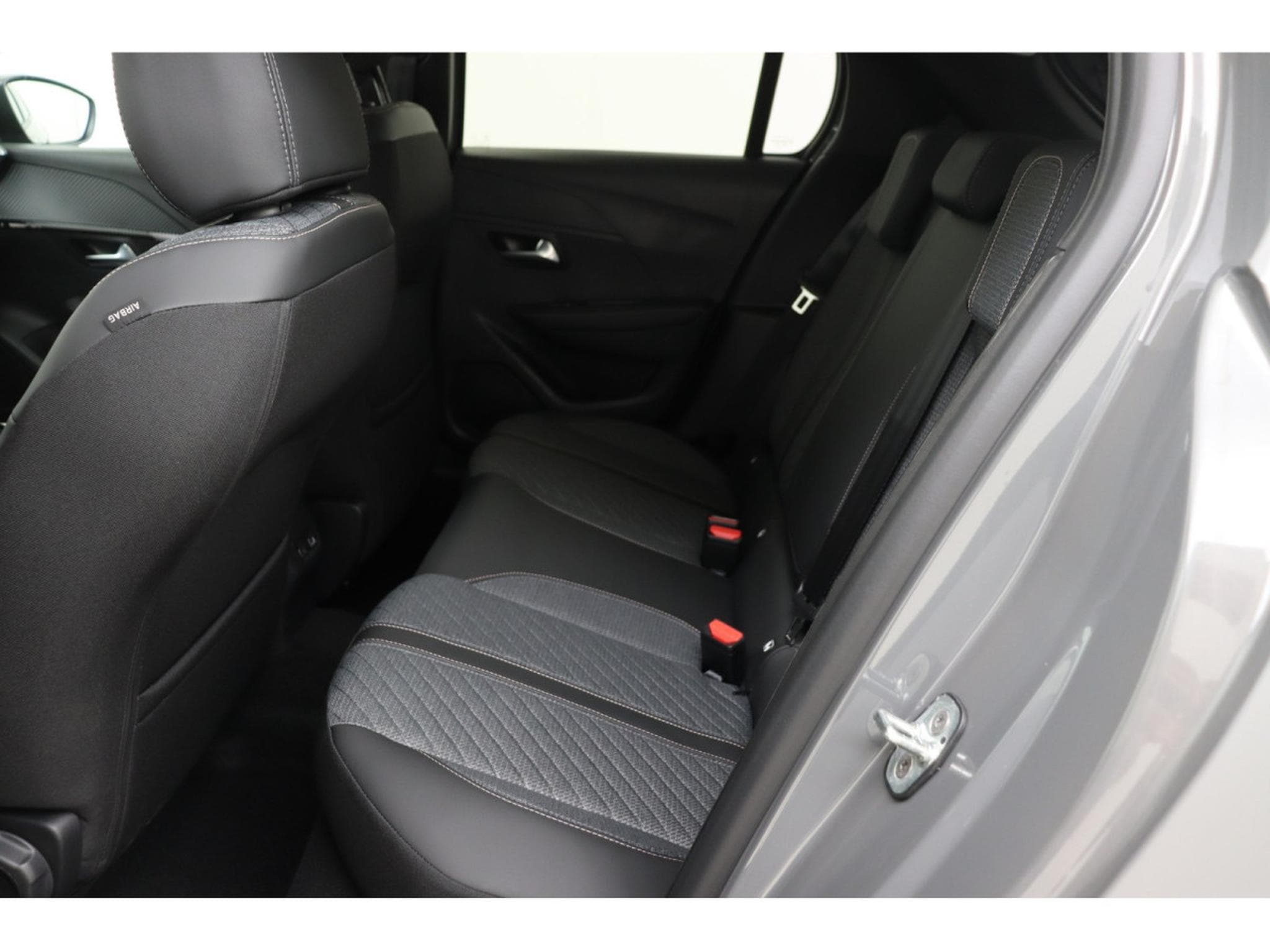 Peugeot 208 1.2 PureTech 100 Envy (2026) - Photo 12