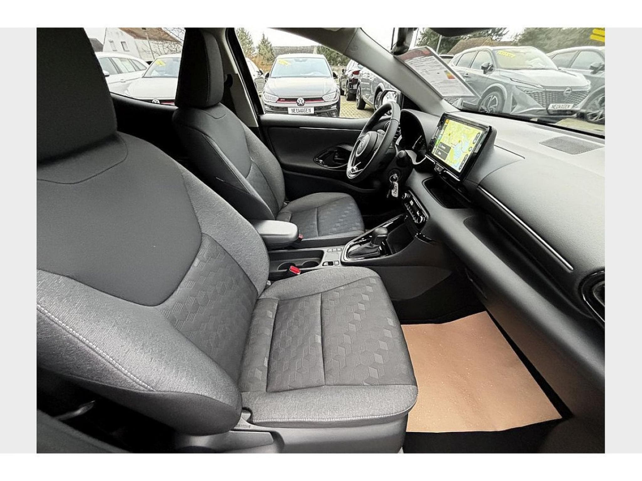 Toyota Yaris 1.5 VVT-i  116 Hybride Teamplayer (2026) - Photo 13