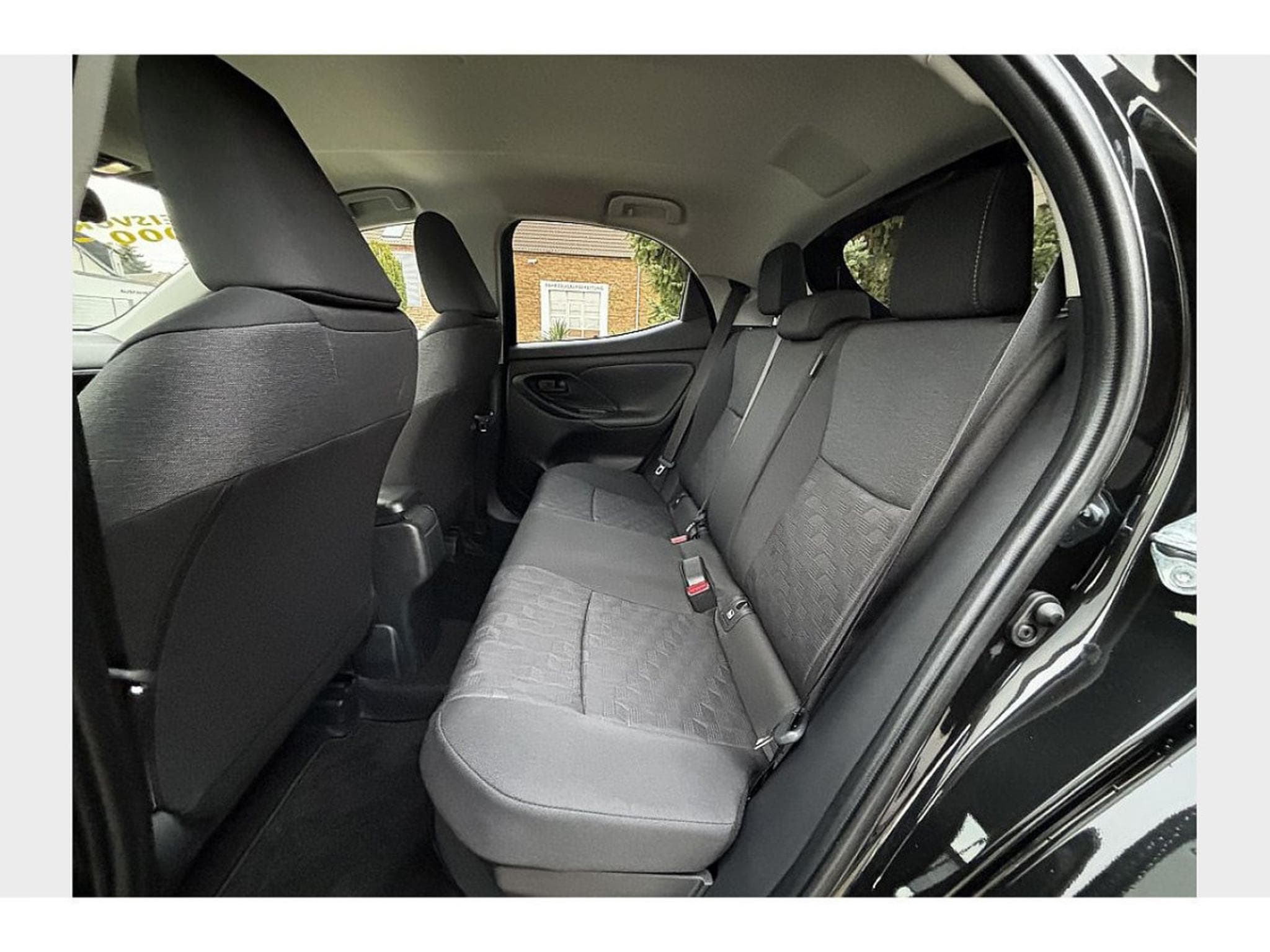 Toyota Yaris 1.5 VVT-i  116 Hybride Teamplayer (2026) - Photo 9