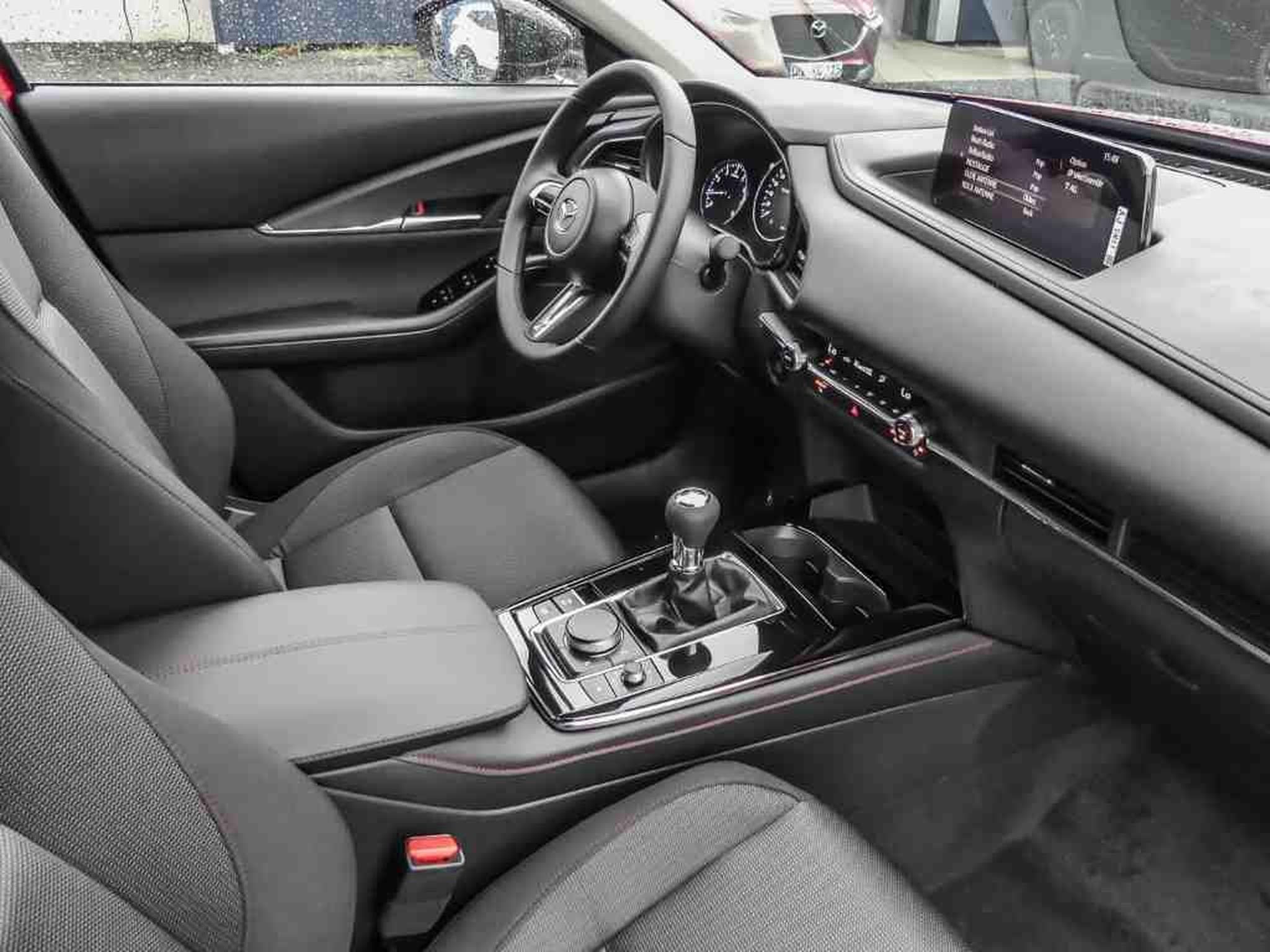 Mazda CX-30 2.5 E-Skyactiv  G 140 Homura (2026) - Photo 6