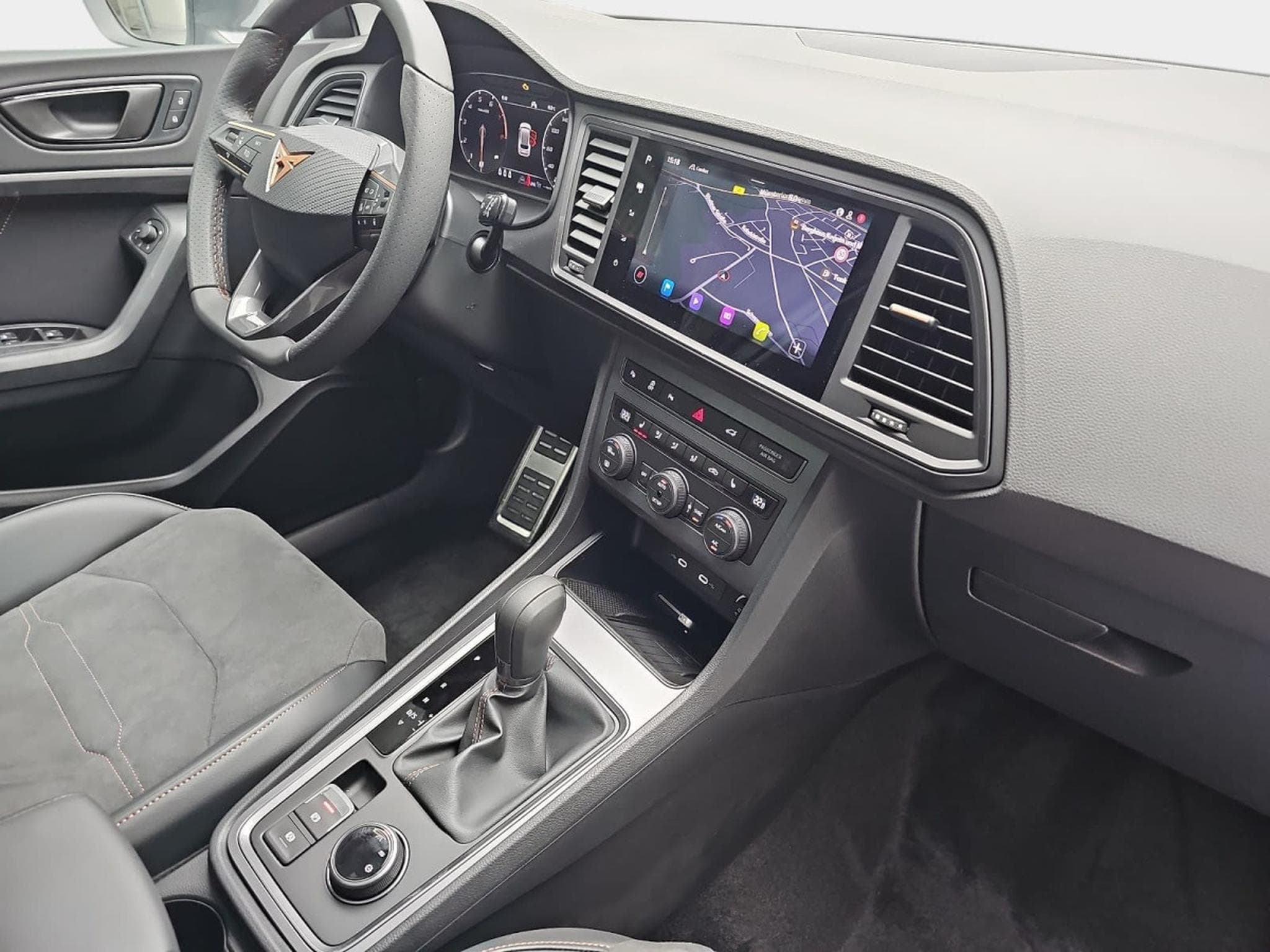 Cupra Ateca 2.0 TSi DSG 190 (2025) - Photo 10