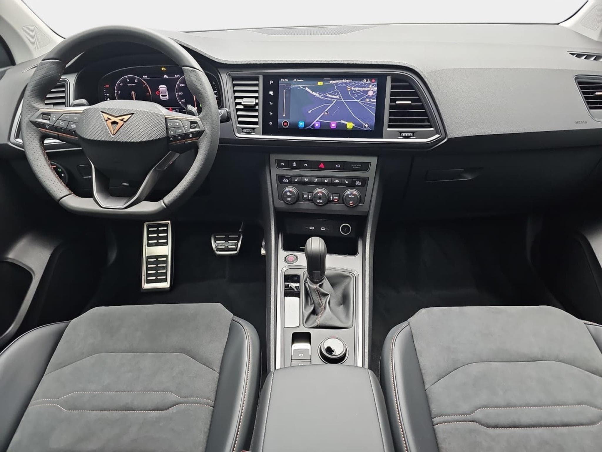 Cupra Ateca 2.0 TSi DSG 190 (2025) - Photo 3