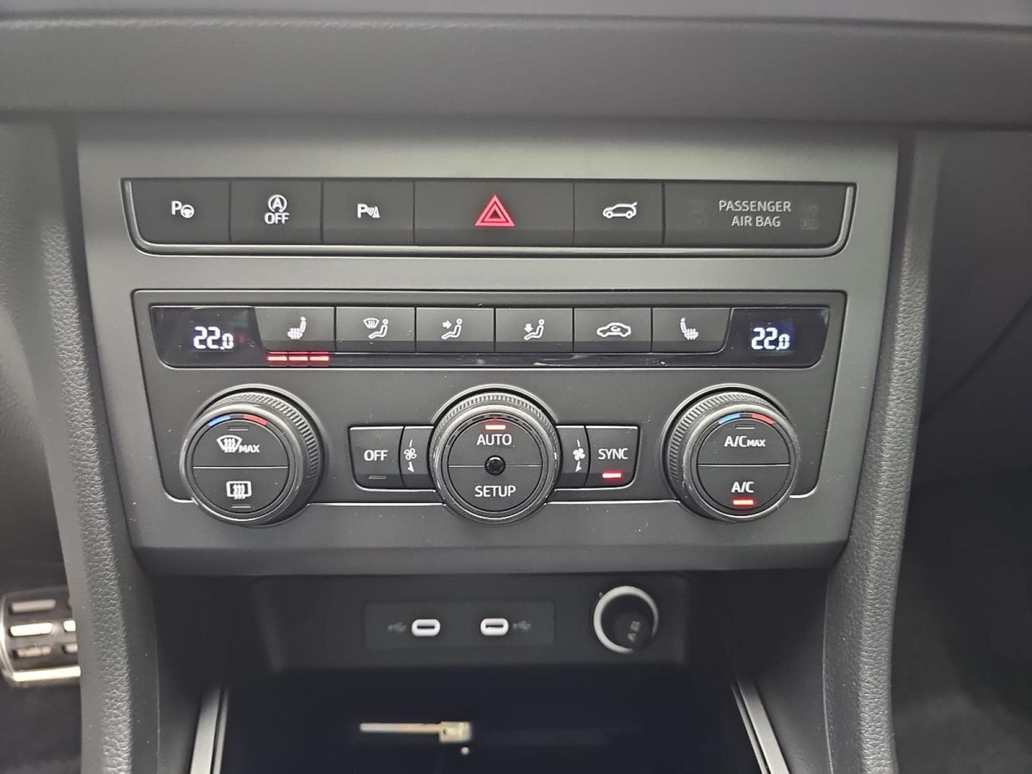 Cupra Ateca 2.0 TSi DSG 190 (2025) - Photo 6